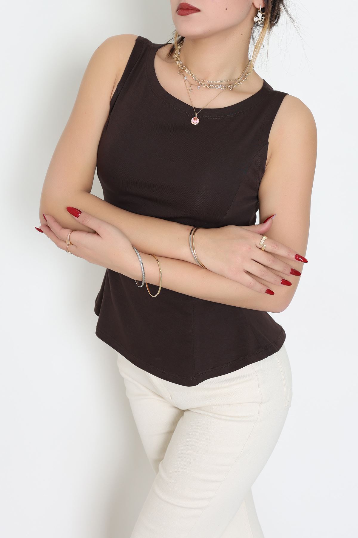 Volanlı Sıfır Kollu Ribana Bluz Kahve - 22070.200.