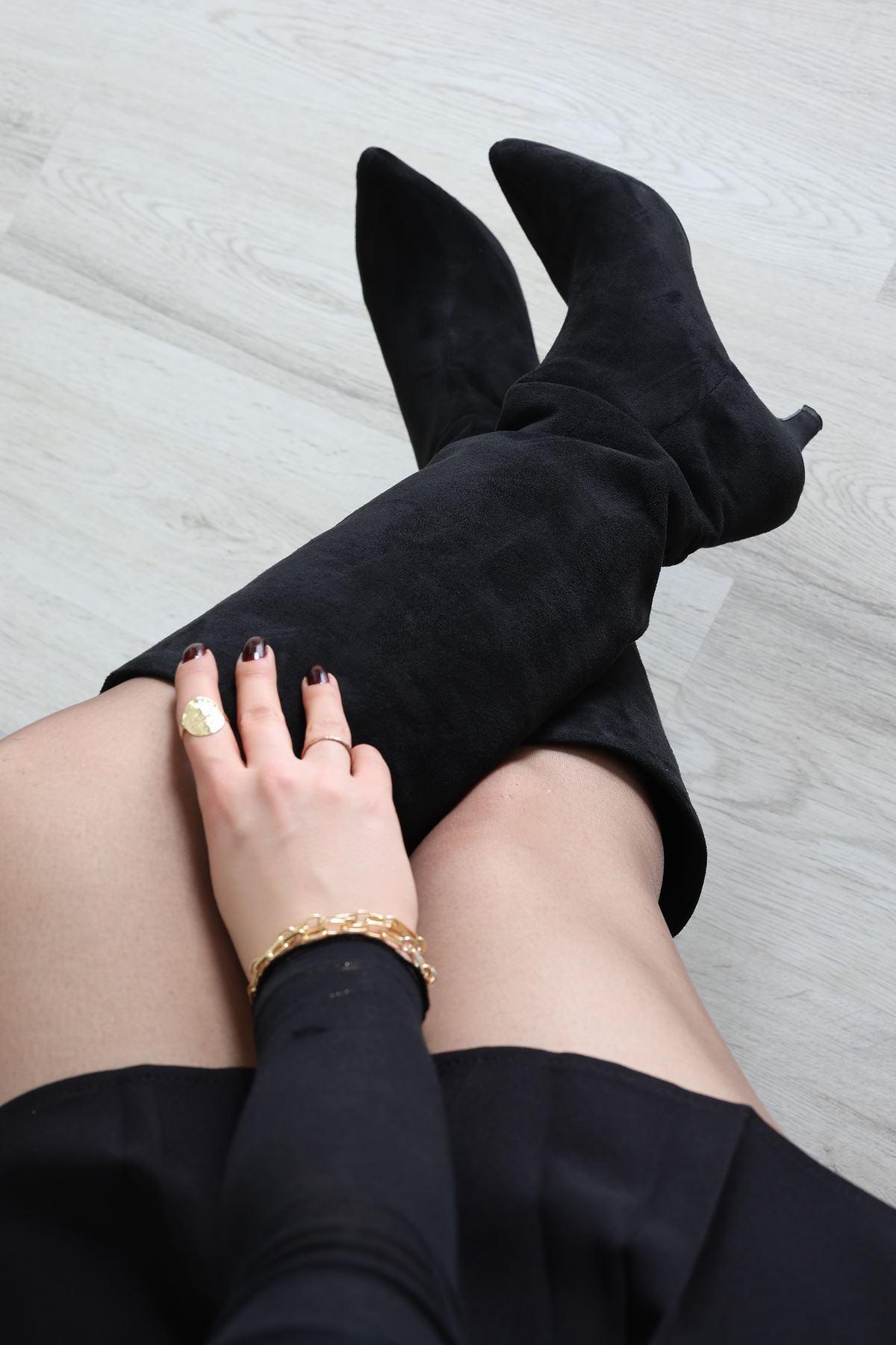 6 Cm Topuklu Çizme Süetsiyah - 32675.264.