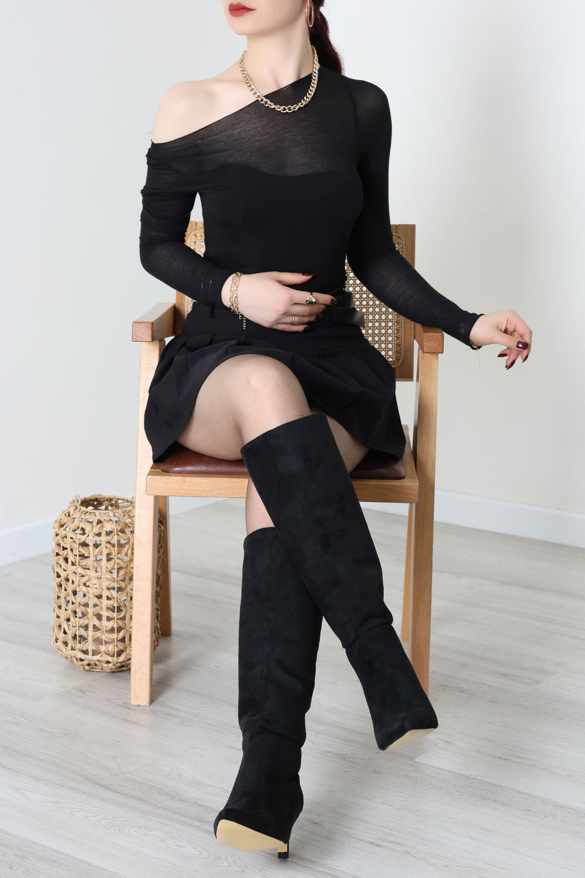 6 Cm Topuklu Çizme Süetsiyah - 32675.264.