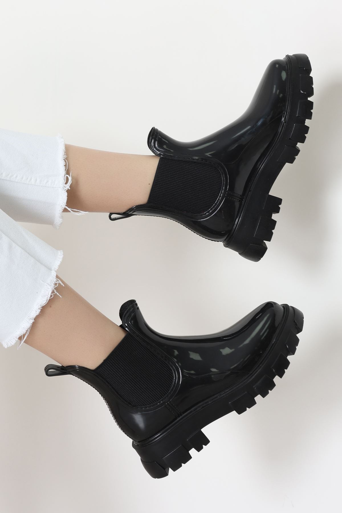 Lastik Detaylı Bot Siyahrugan - 31845.264.