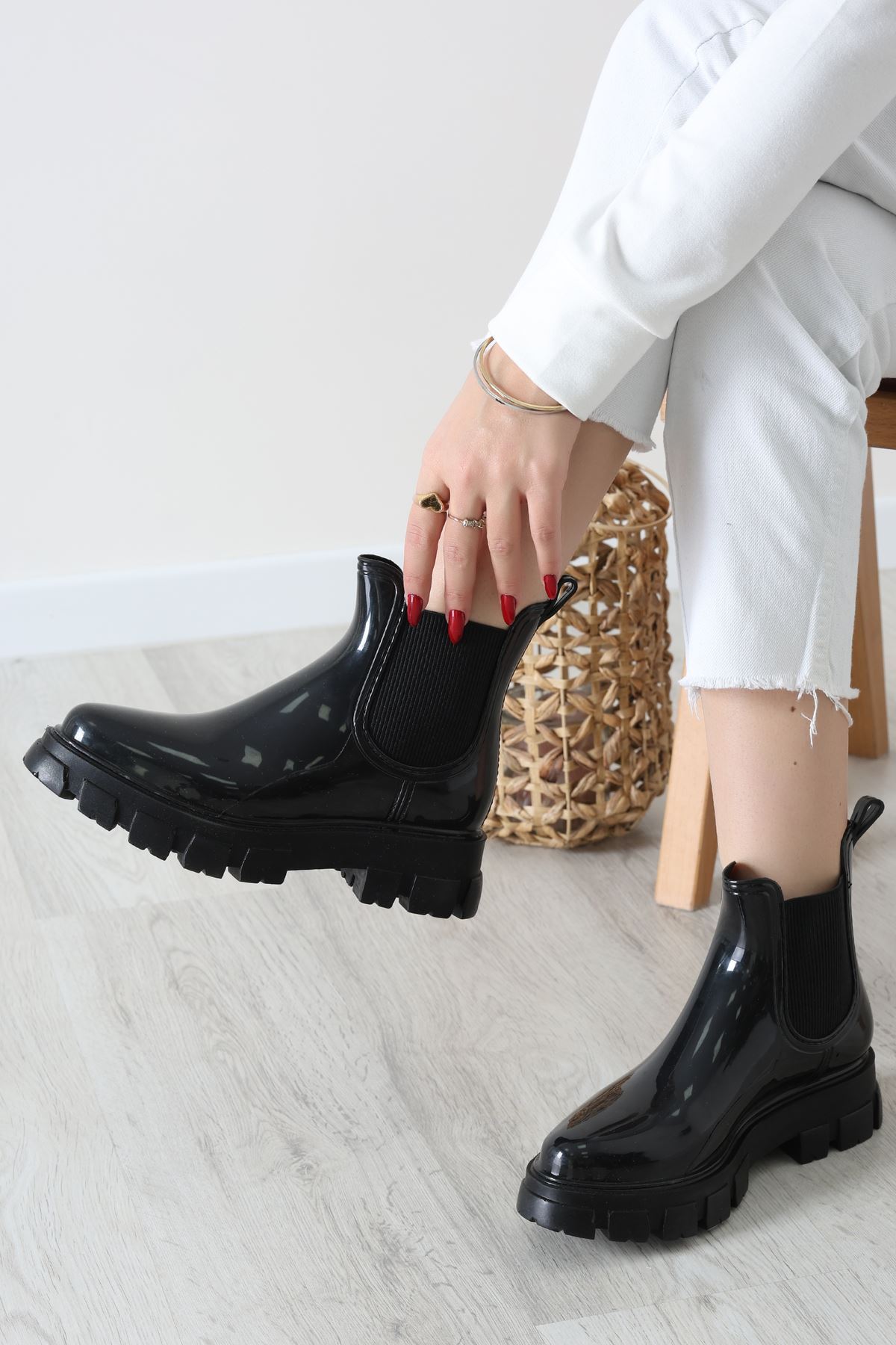 Lastik Detaylı Bot Siyahrugan - 31845.264.