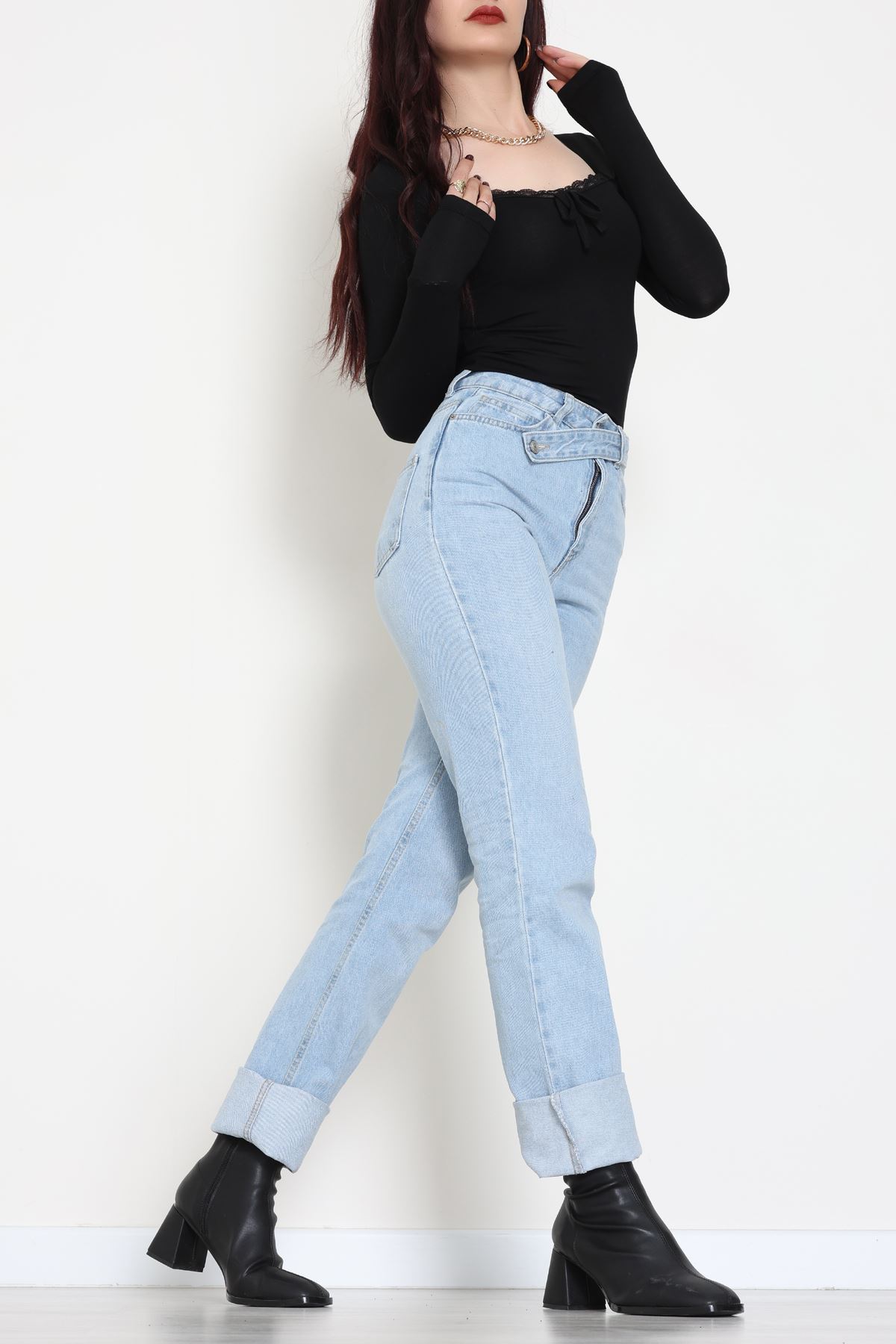 Dantel Detaylı Kare Yaka Viskon Body Siyah - 5504.599.