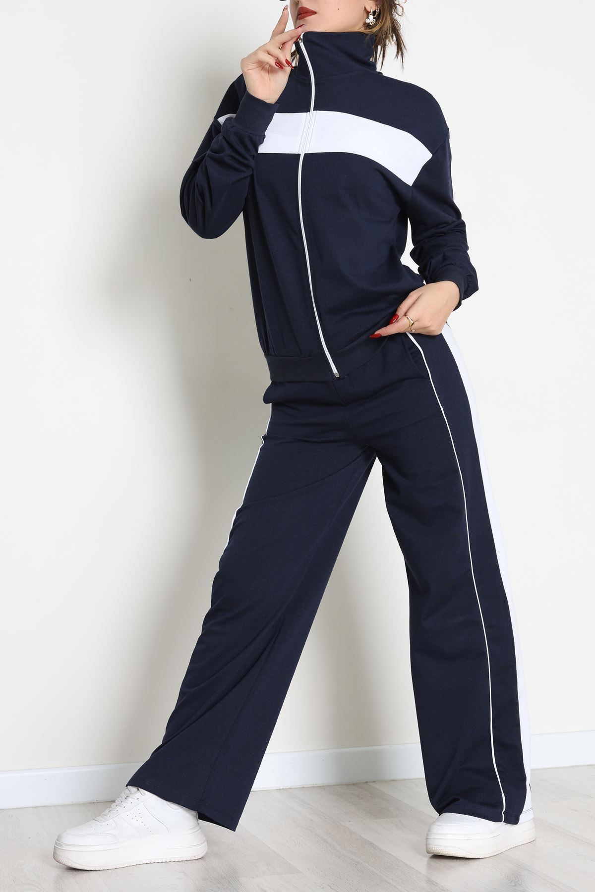 Garnili Fermuarlı 2 İplik Eşofman Takımı Lacibeyaz - 50790.1857.