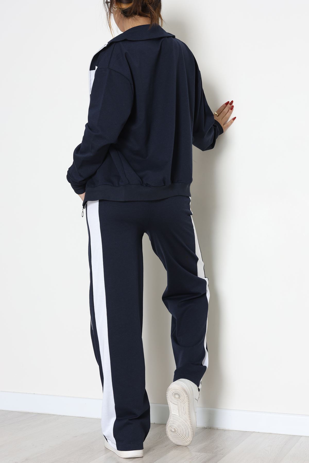 Garnili Fermuarlı 2 İplik Eşofman Takımı Lacibeyaz - 50790.1857.