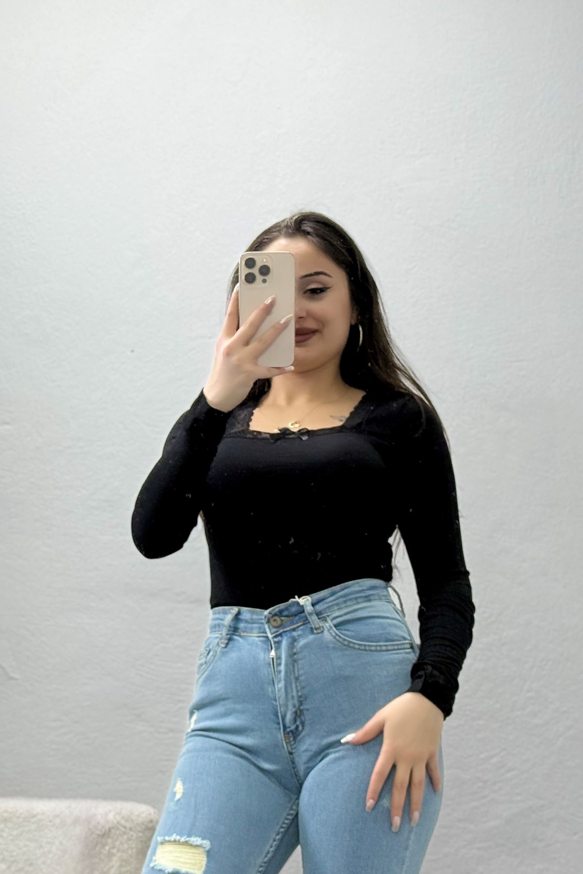 Dantel Detaylı Çerçeve Yaka Viskon Body Siyah - 5505.599.