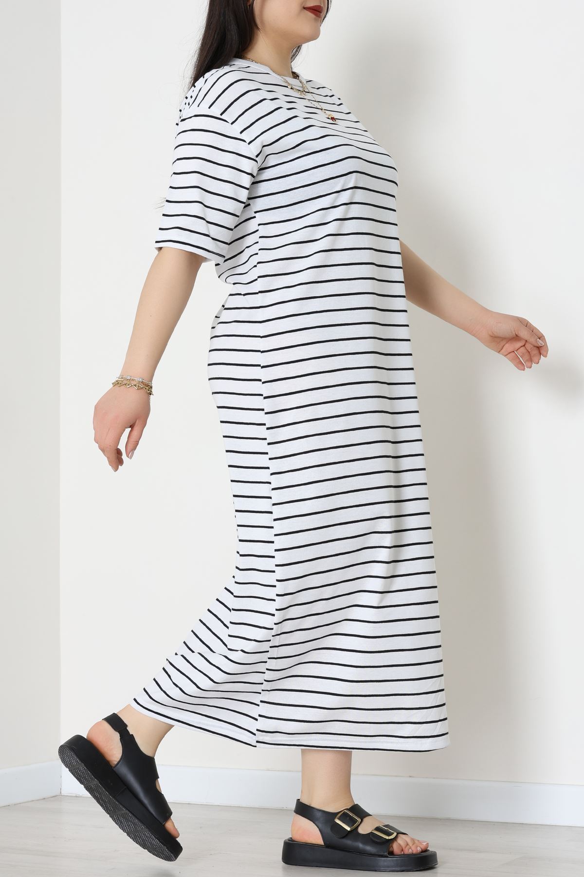 Bisiklet Yaka Büyük Beden Süprem Elbise Beyazsiyah - 70880.1567.