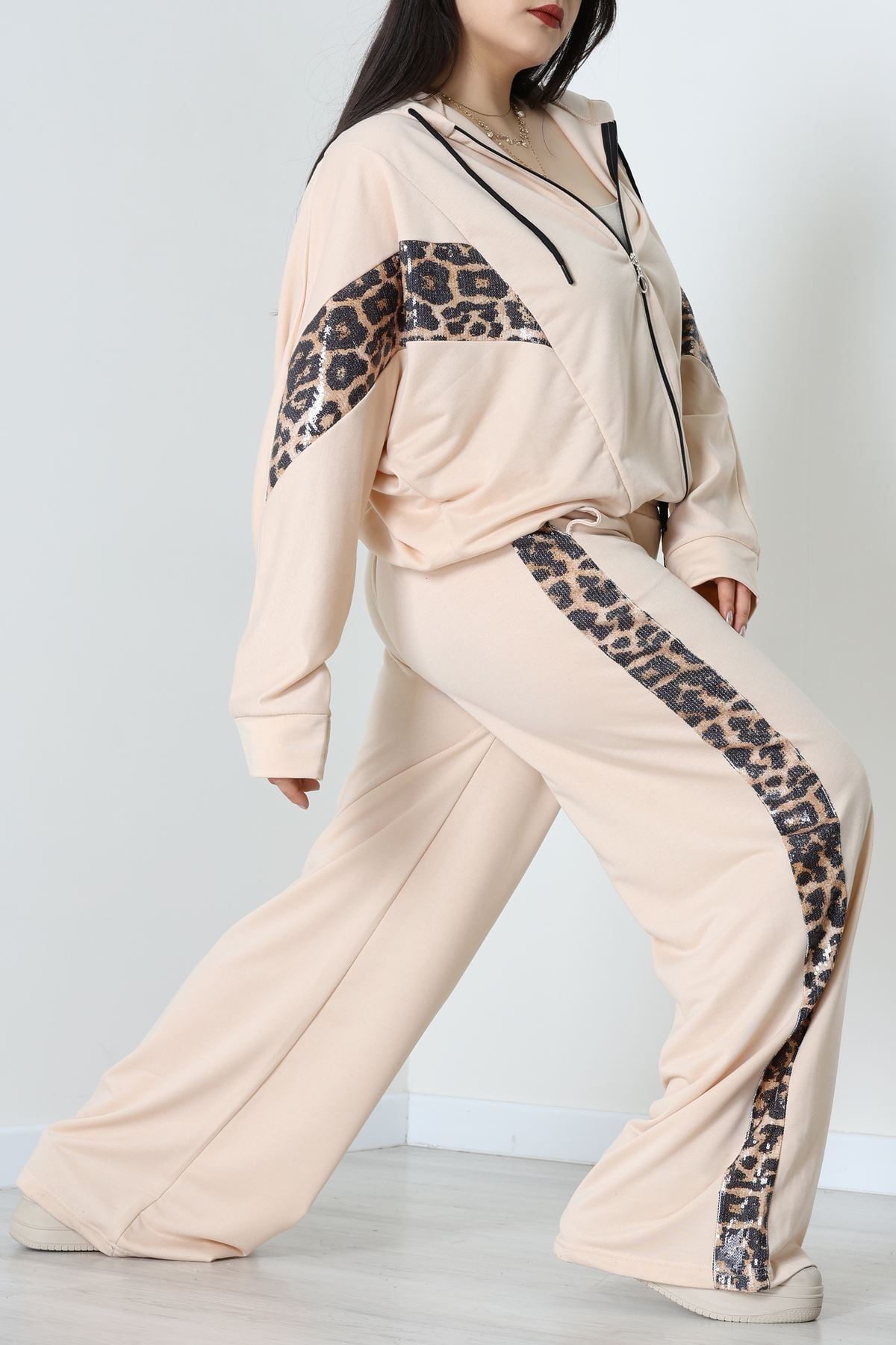 Pul Garnili 2 İplik Büyük Beden Eşofman Takımı Bej - 50807.1857.