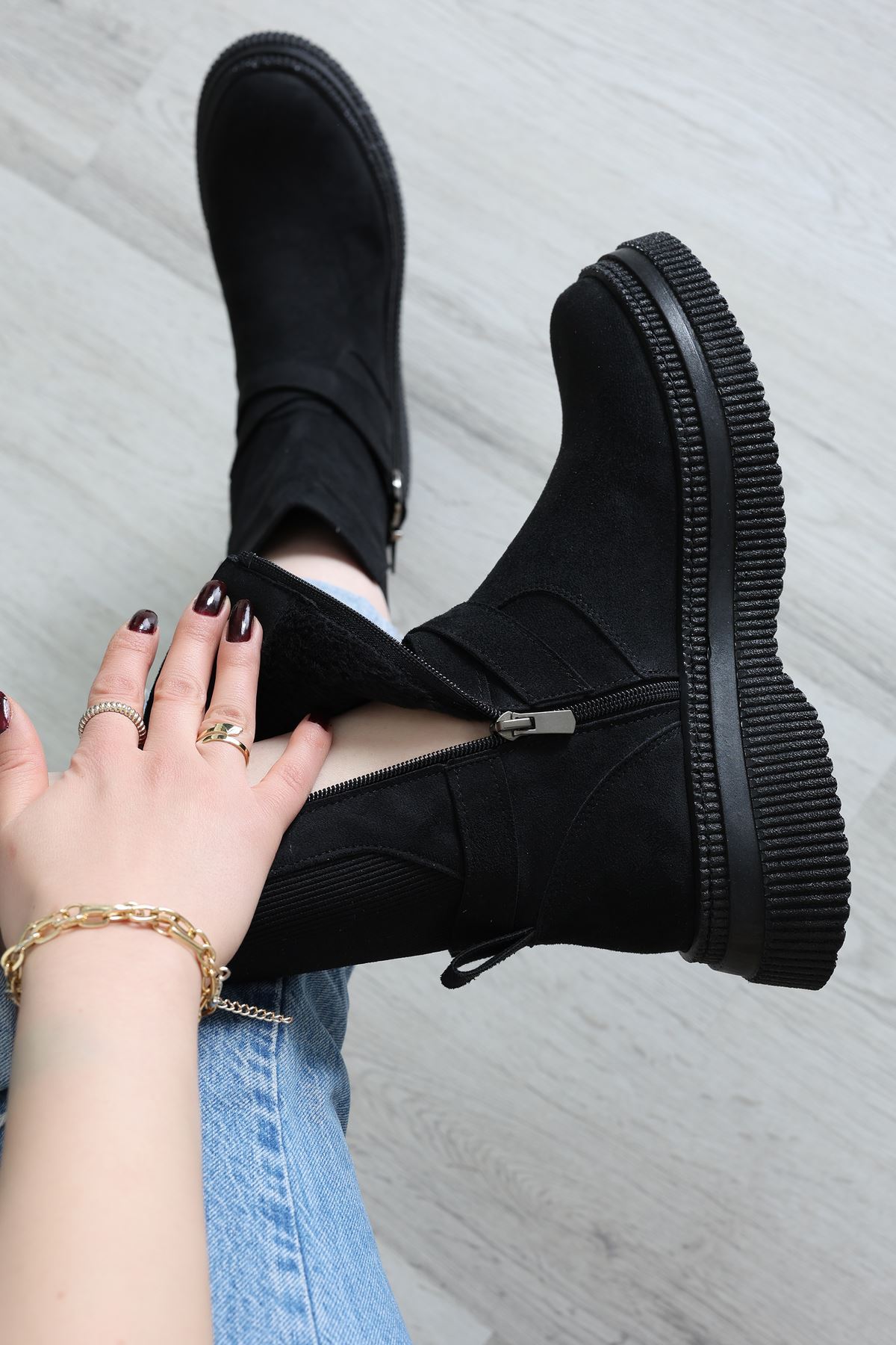 Lastikli Bot Siyahsüet - 32568.264.