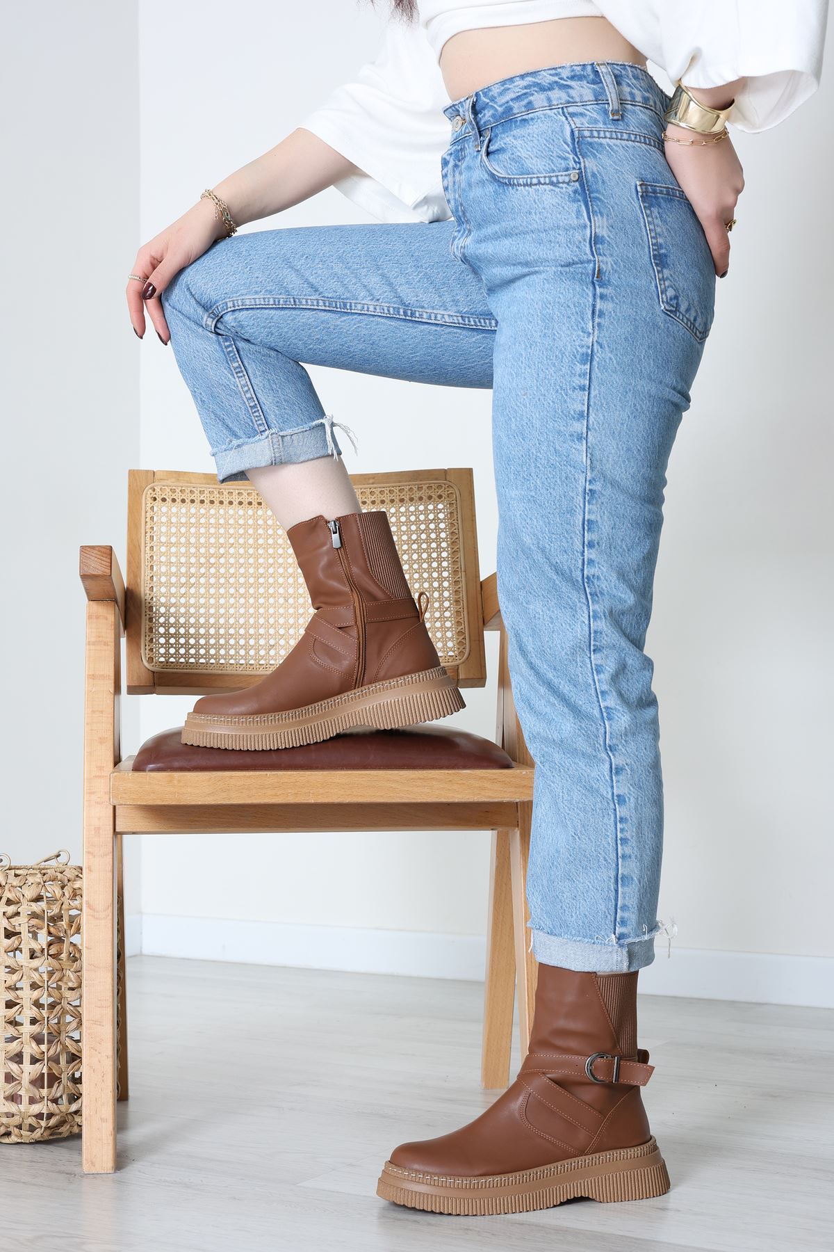 Lastikli Bot Tabaderi - 32568.264.