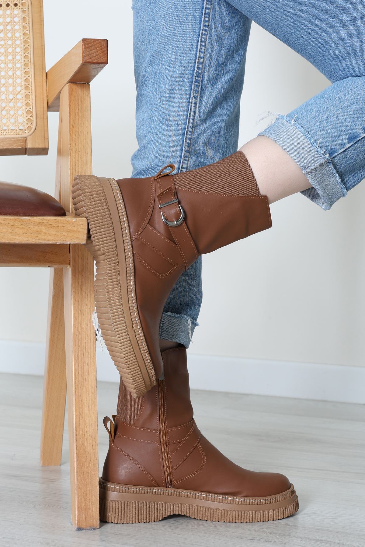 Lastikli Bot Tabaderi - 32568.264.