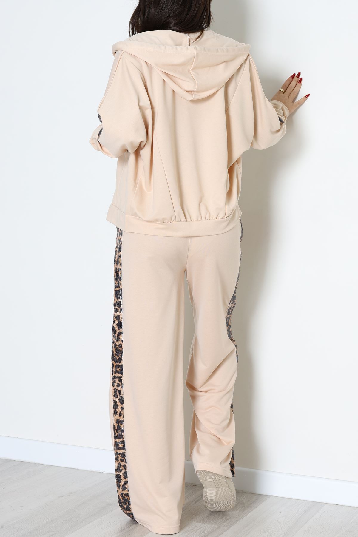 Pul Garnili 2 İplik Eşofman Takımı Bej - 50799.1857.