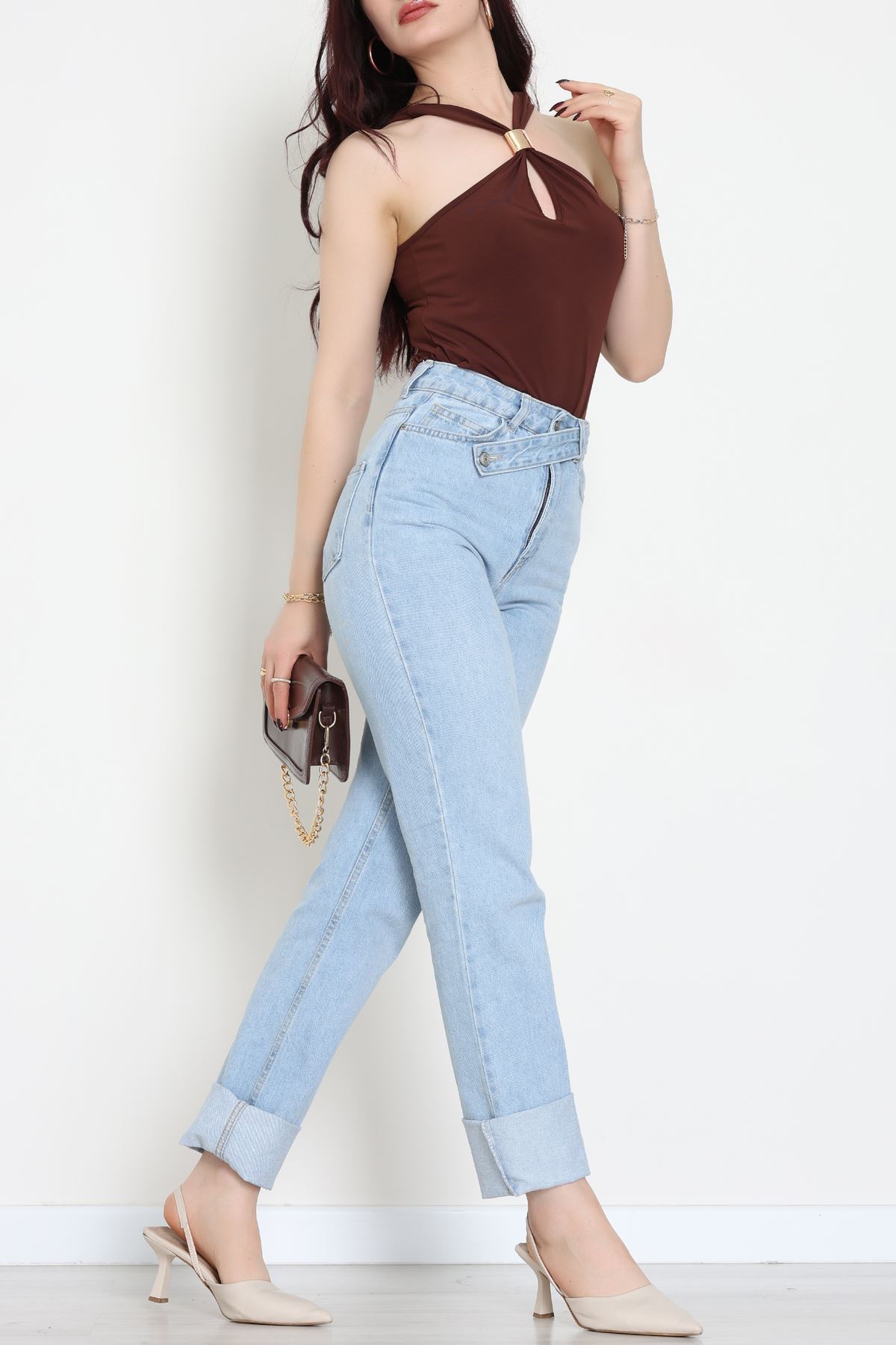 Sandy Önü Tokalı Çıtçıtlı Bluz Kahve - 42803.1949.