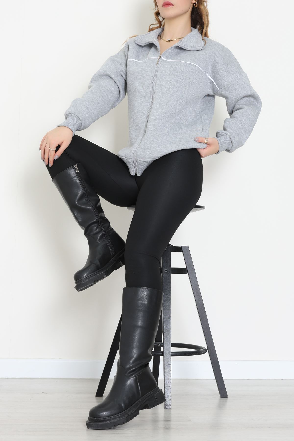 3 İplik Kompakt Oversize Biye Detaylı Sweat Gri - 42505.1878.