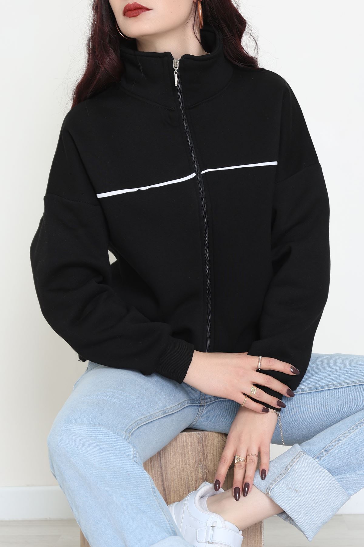 3 İplik Kompakt Oversize Biye Detaylı Sweat Siyah - 42505.1878.