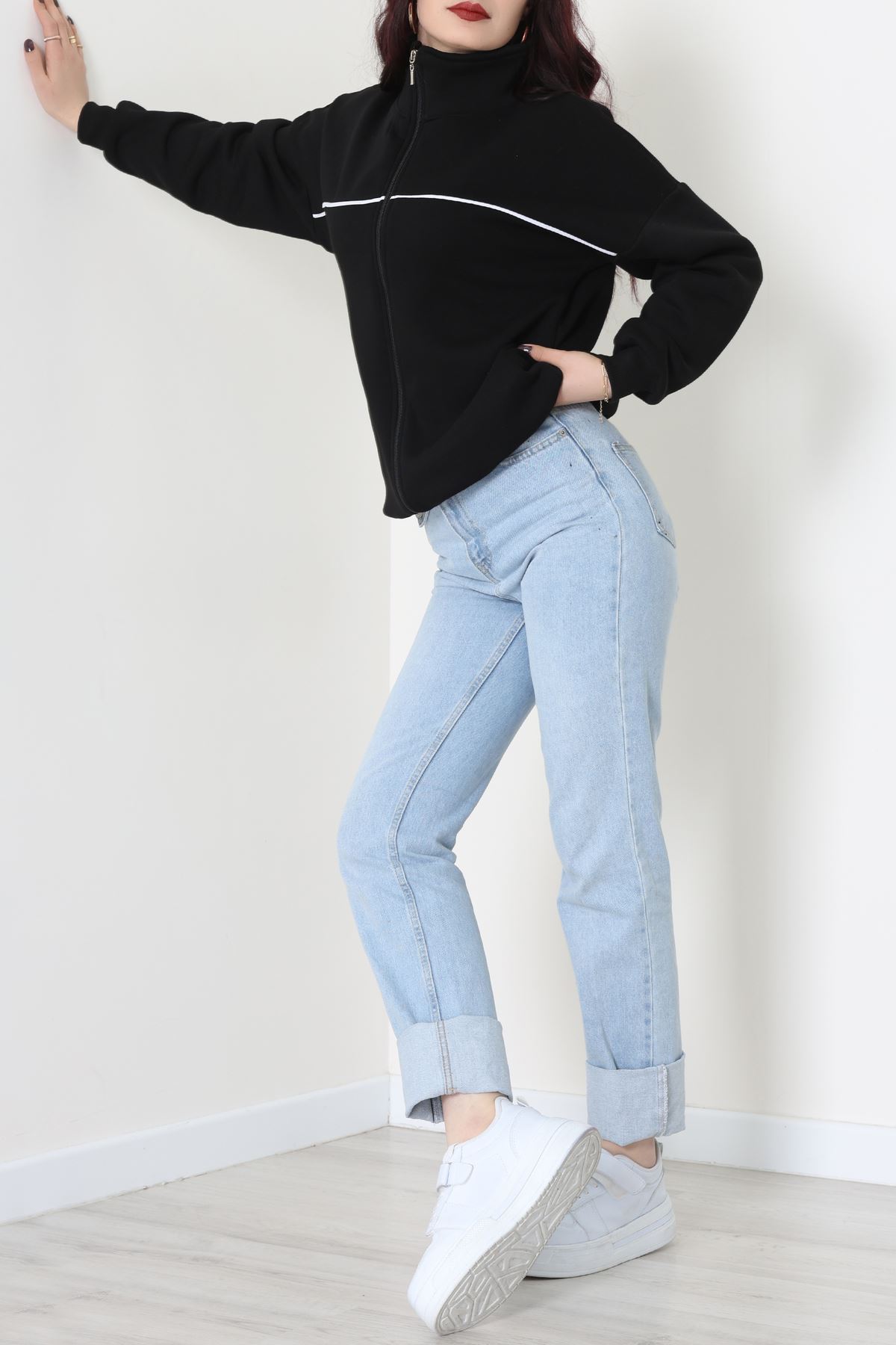 3 İplik Kompakt Oversize Biye Detaylı Sweat Siyah - 42505.1878.