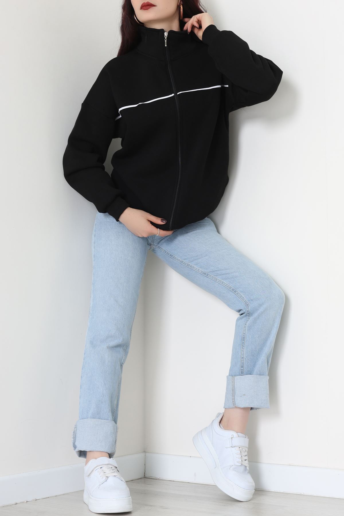 3 İplik Kompakt Oversize Biye Detaylı Sweat Siyah - 42505.1878.