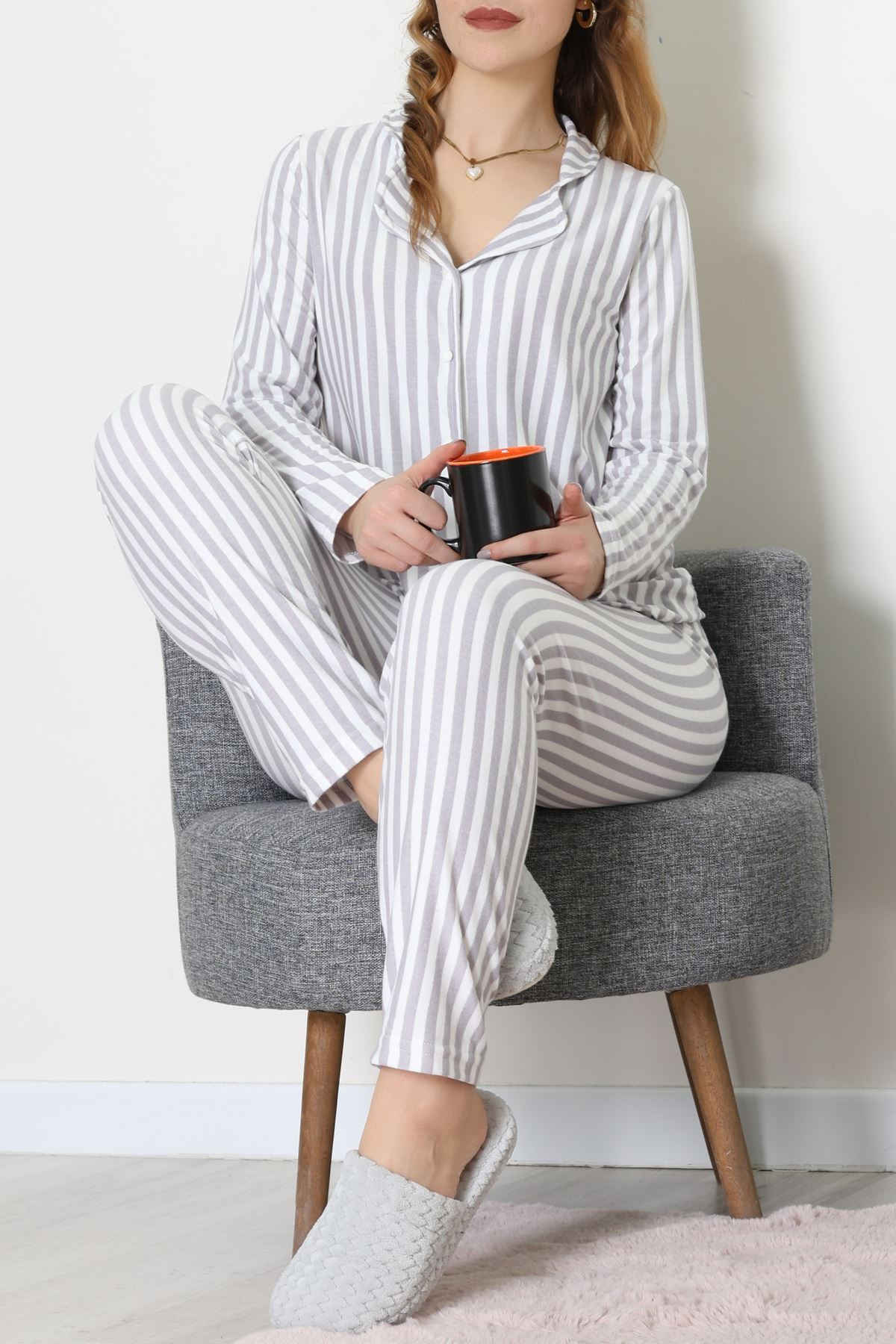 Süet Düğmeli Pijama Takımı Griçizgili - 52199.1783.