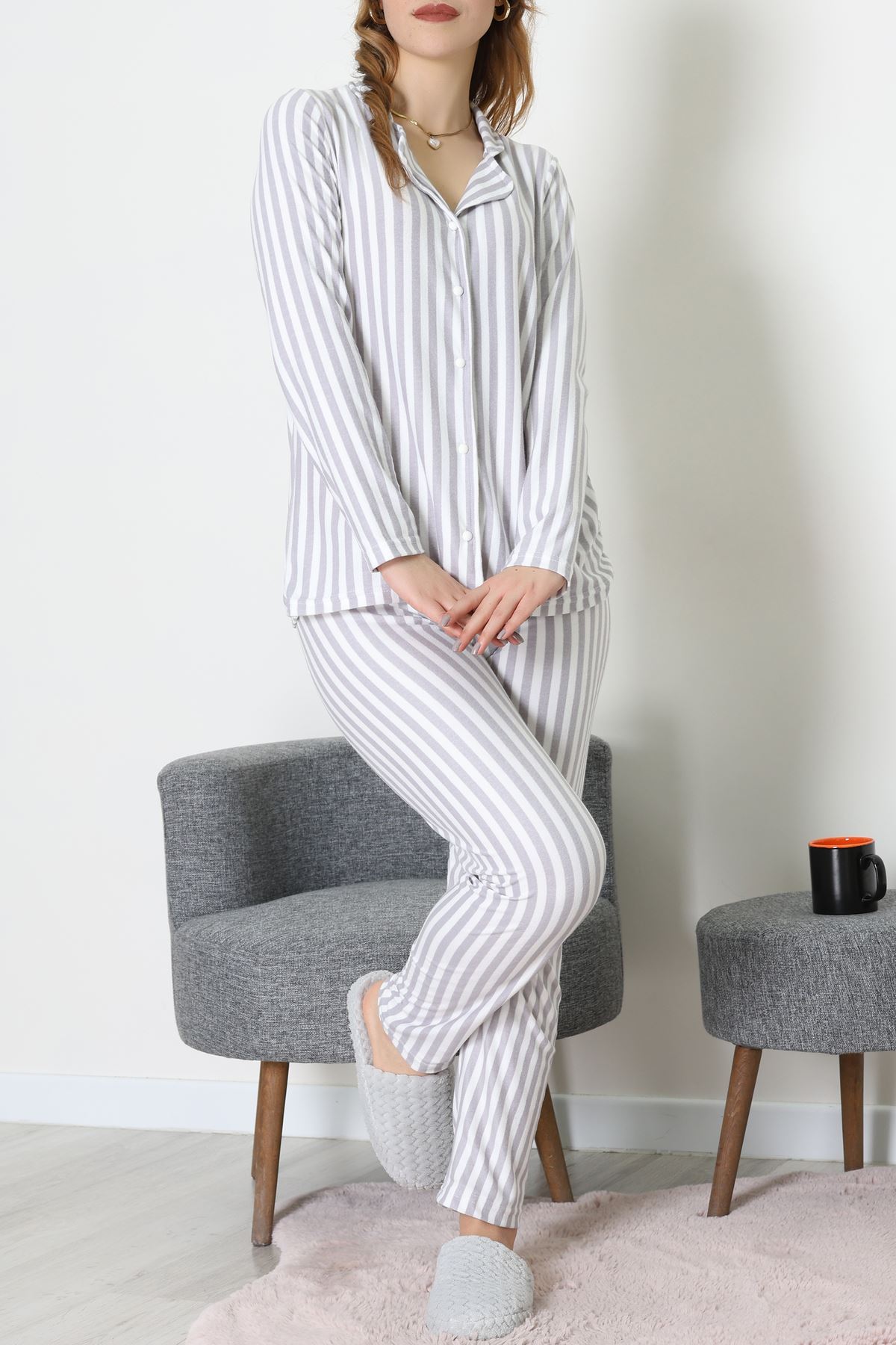 Süet Düğmeli Pijama Takımı Griçizgili - 52199.1783.
