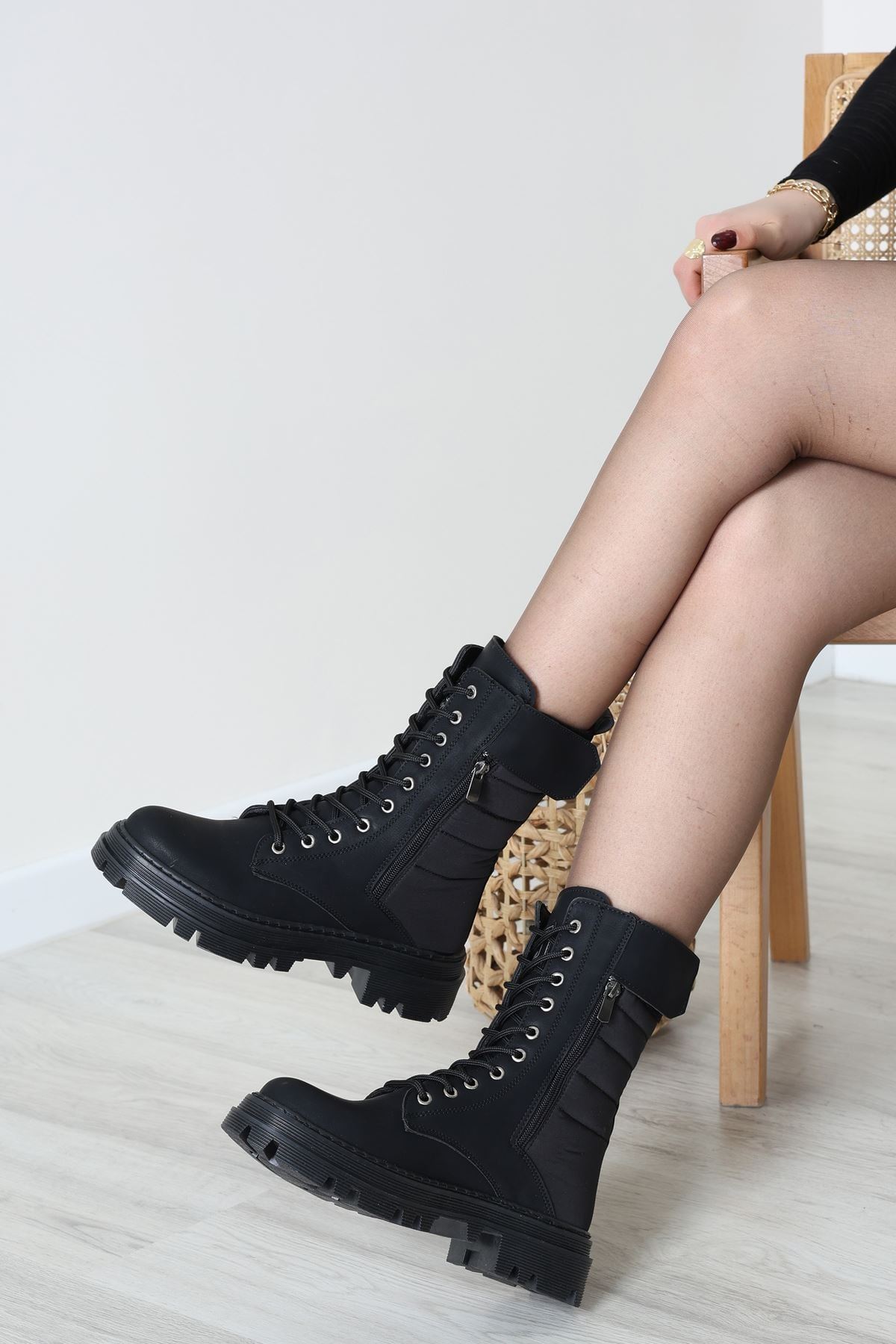 Bağcıklı Bot Siyah - 32834.264.