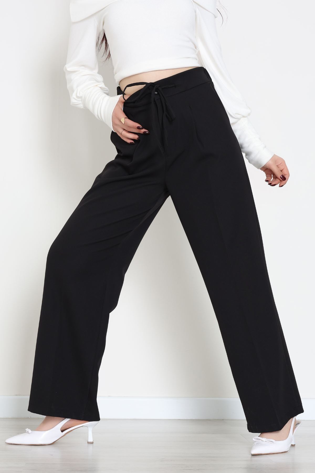 Dabıl Kumaş Beli Bağcıklı Pantolon Siyah - 51615.683.