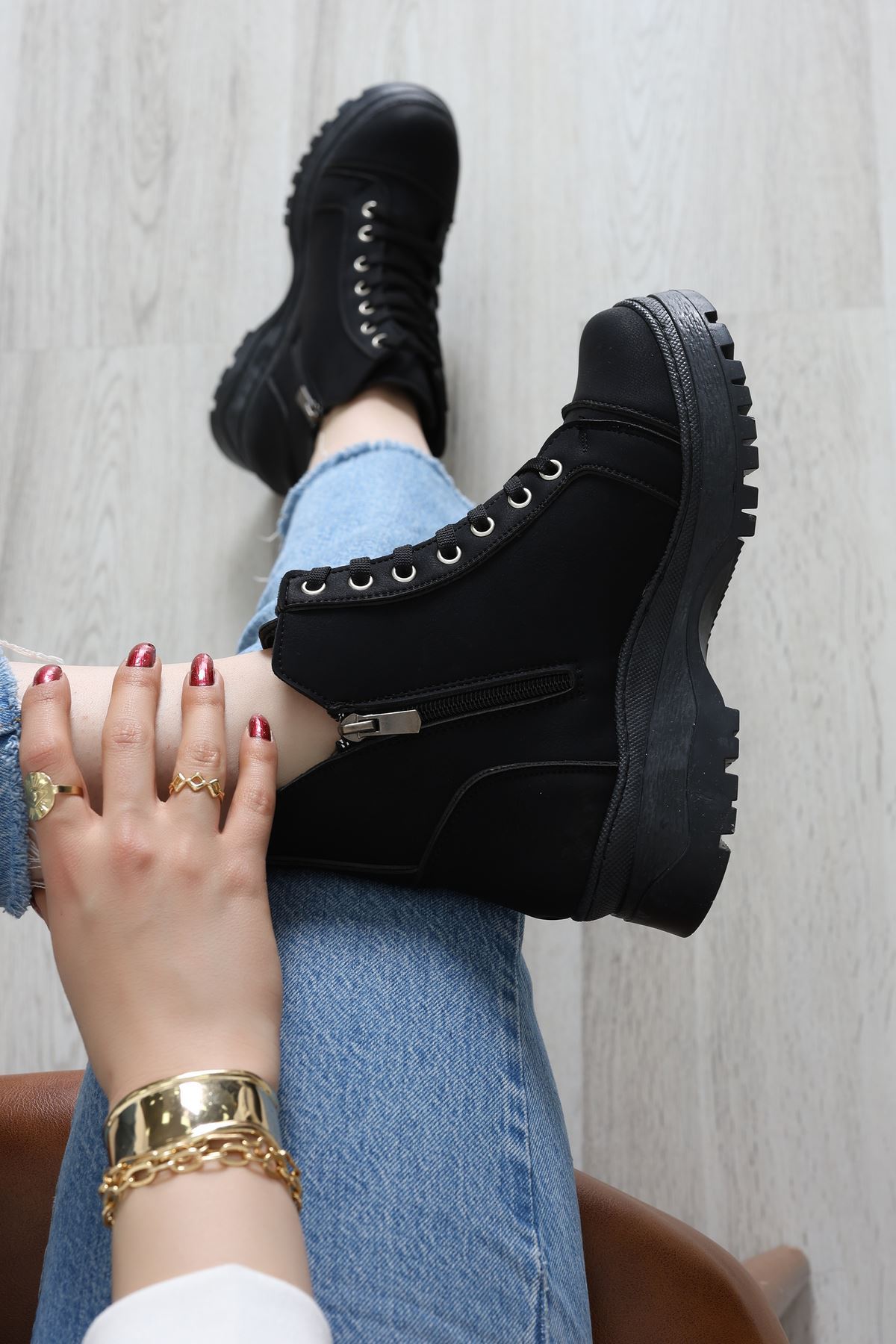 Bağcıklı Postal Bot Matsiyah - 32830.264.