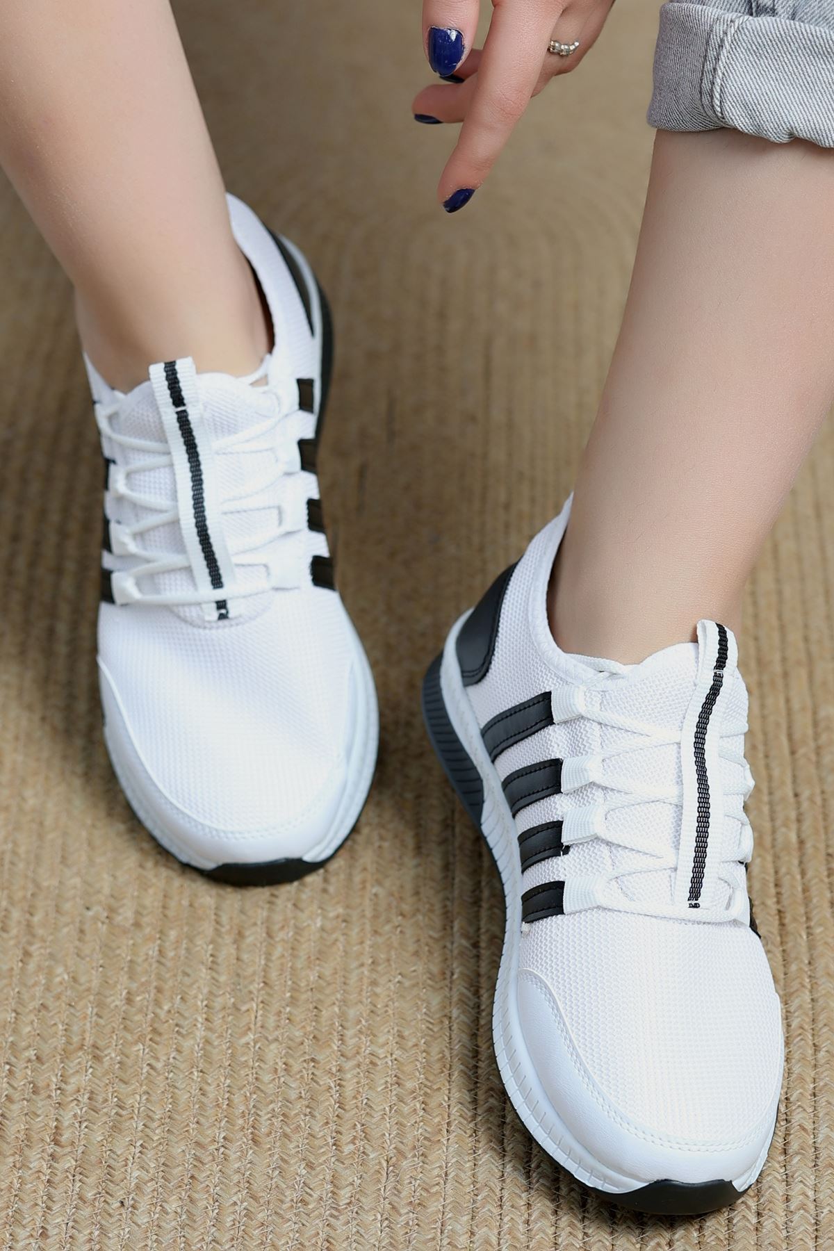 Günlük Spor Ayakkabı Beyazsiyah - 30305.264.