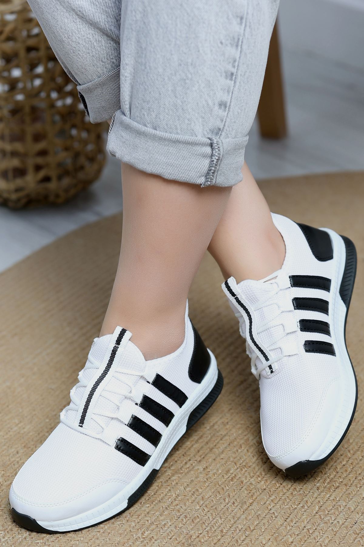 Günlük Spor Ayakkabı Beyazsiyah - 30305.264.