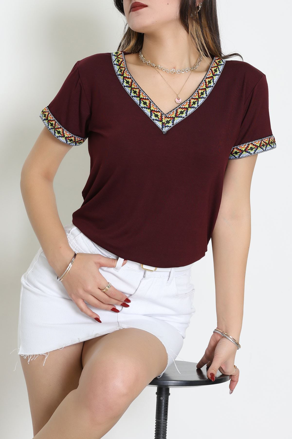 V Şerit Etnik Desen Yakalı Viskon Bluz Bordo - 43000.1256.