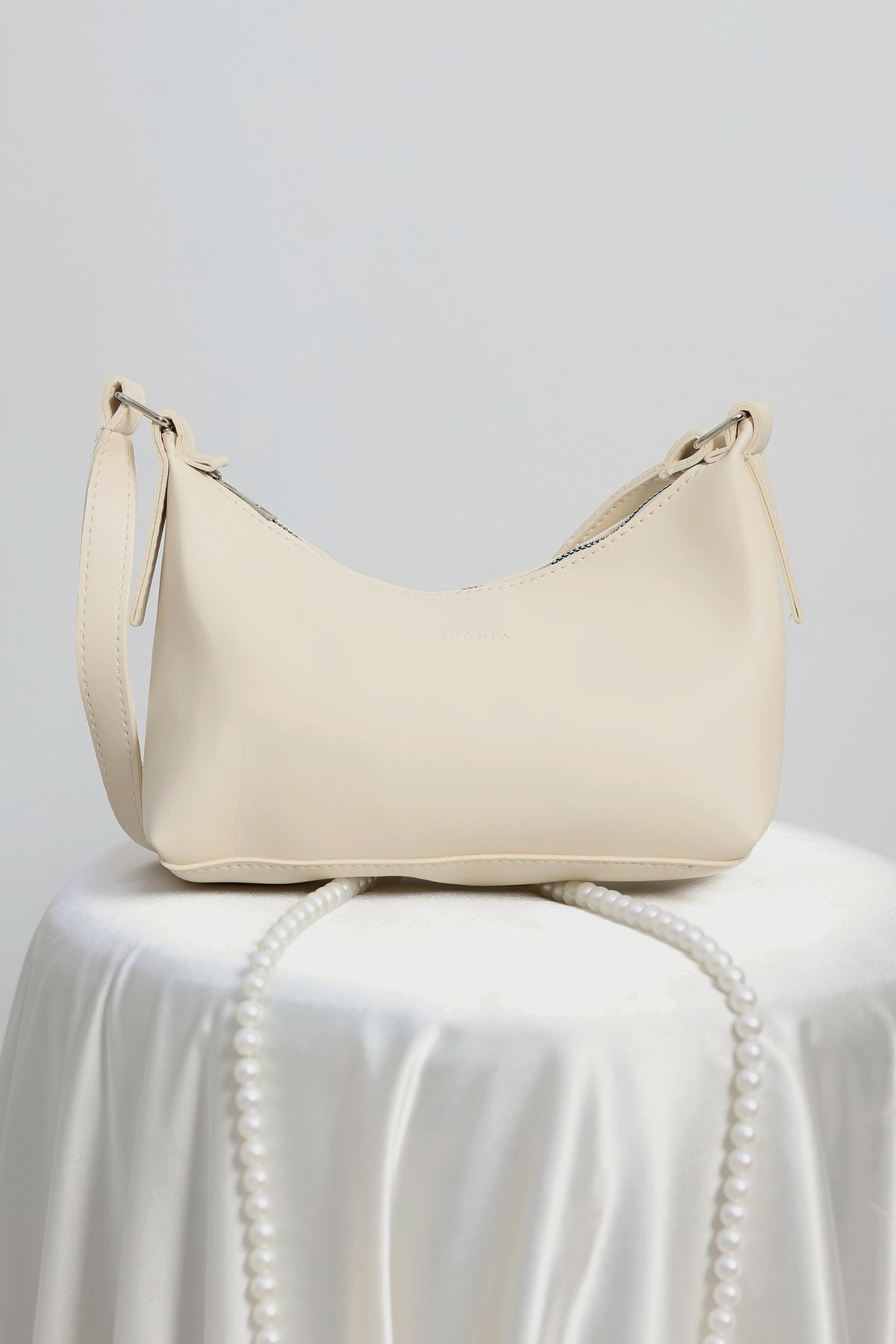 Kol Çantası Krem - 31221.2063.