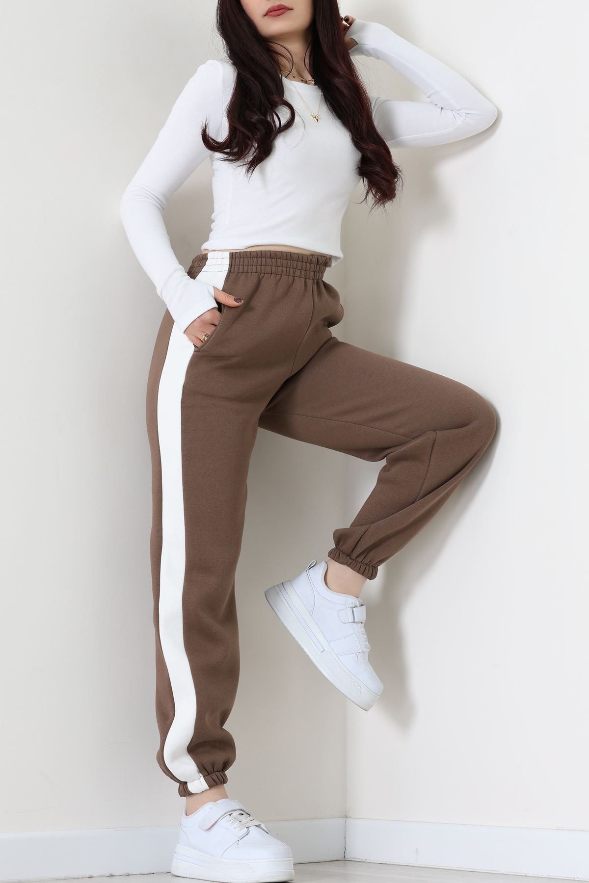 3 İplik Paça Lastikli Eşofman Altı Açıkkahve - 42521.1878.