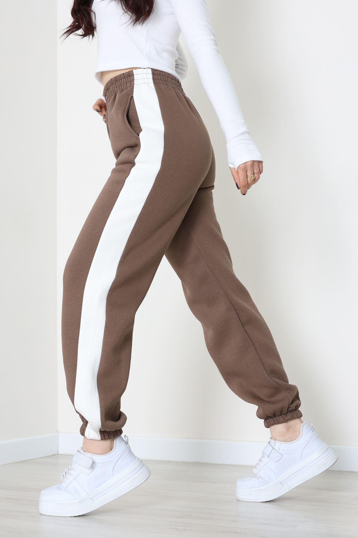 3 İplik Paça Lastikli Eşofman Altı Açıkkahve - 42521.1878.