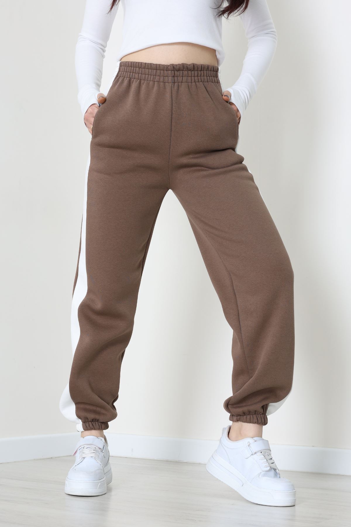 3 İplik Paça Lastikli Eşofman Altı Açıkkahve - 42521.1878.