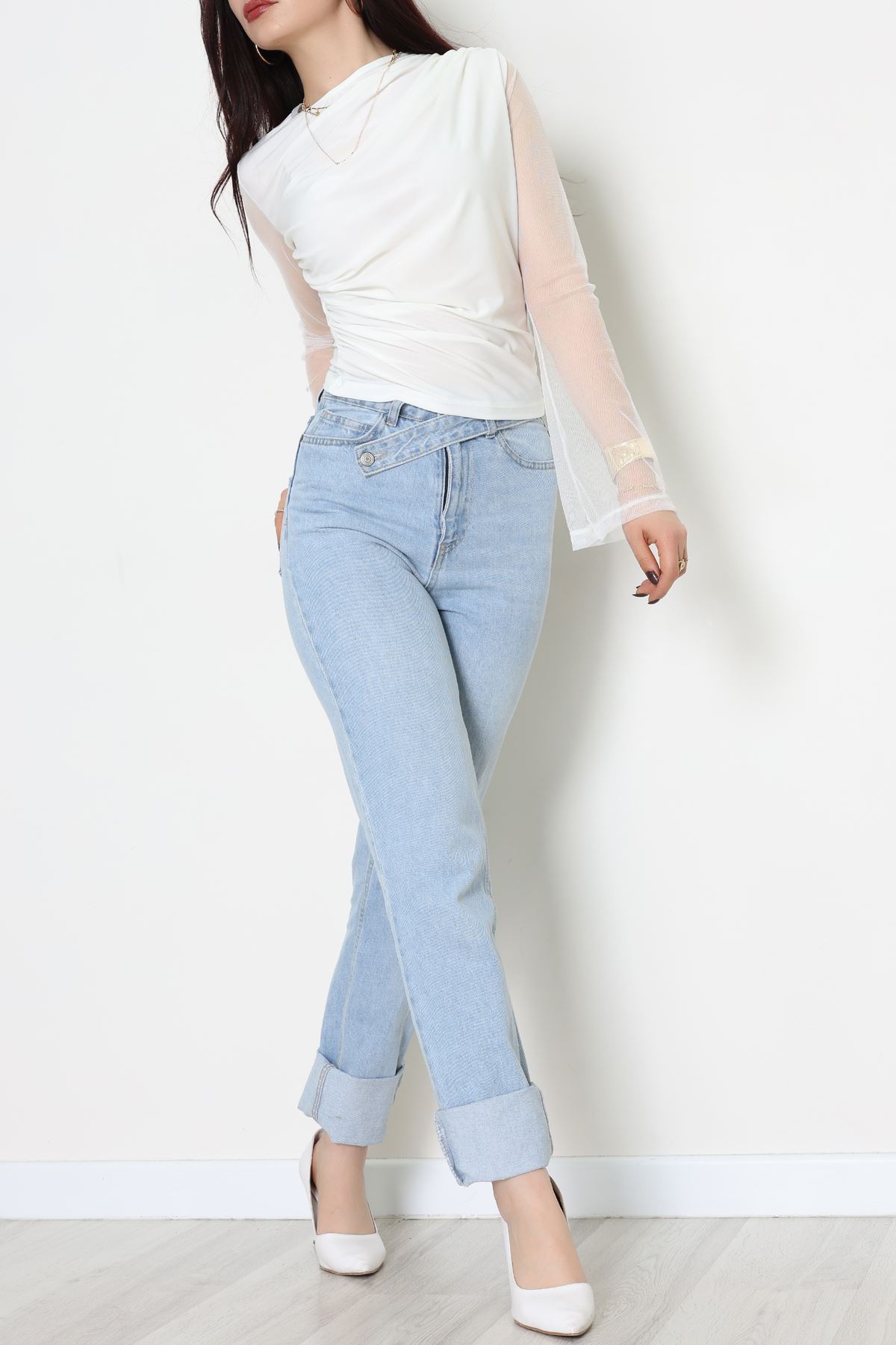 Yanı Büzgülü Kolu Tüllü Bluz Beyaz - 32532.2115.