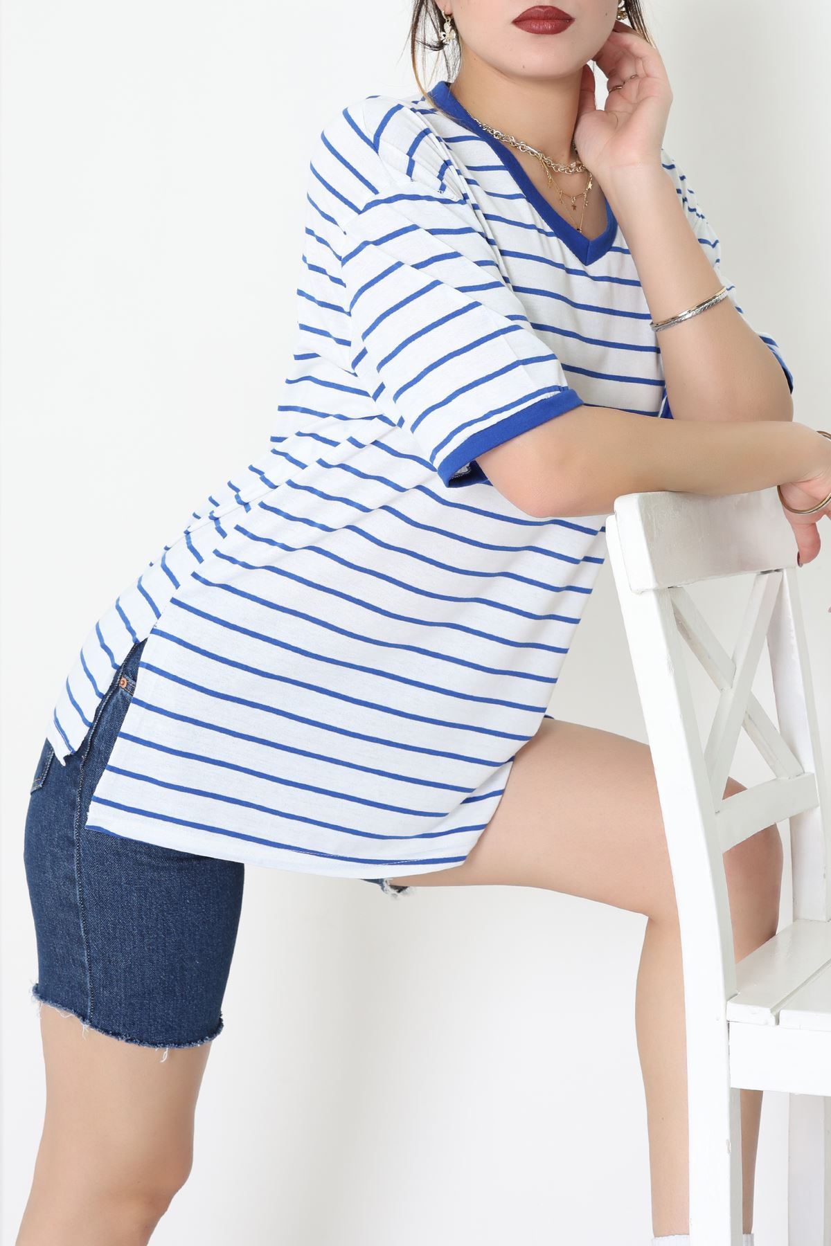 V Yaka Çizgili Rejenere Süprem Tişört Beyazsaks - 602.1567.