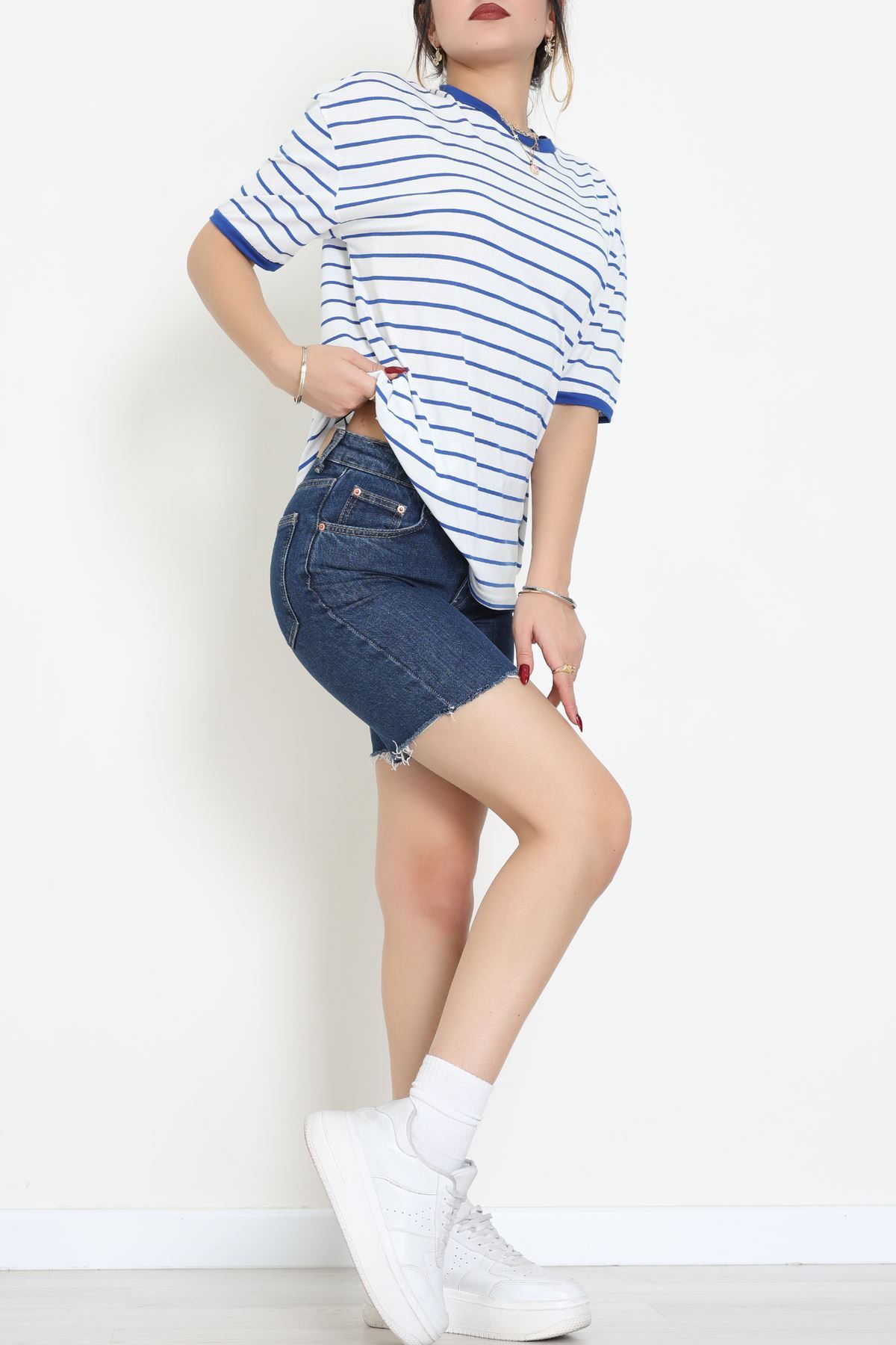 Bisiklet Yaka Çizgili Rejenere Süprem Tişört Beyazsaks - 601.1567.