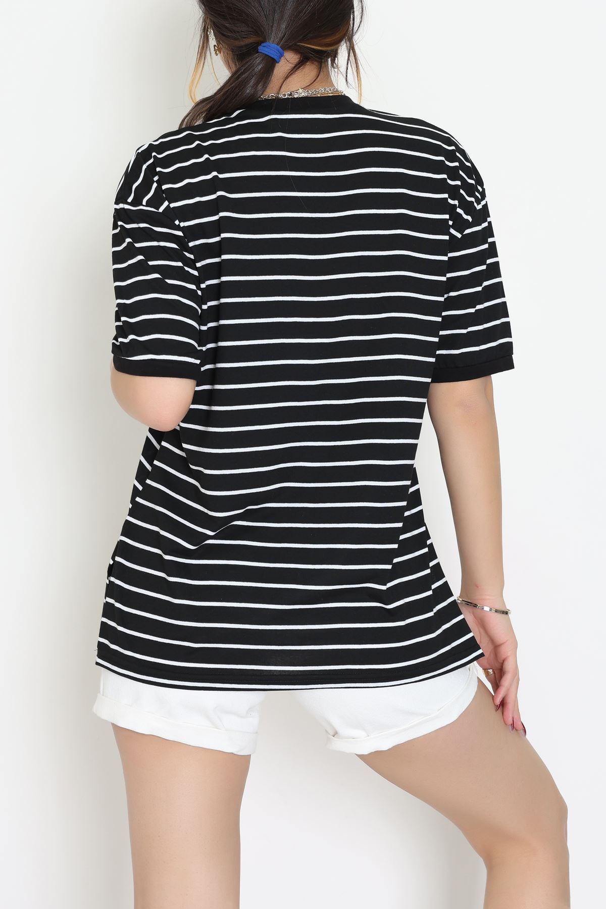 V Yaka Çizgili Rejenere Süprem Tişört Siyahbeyaz - 602.1567.