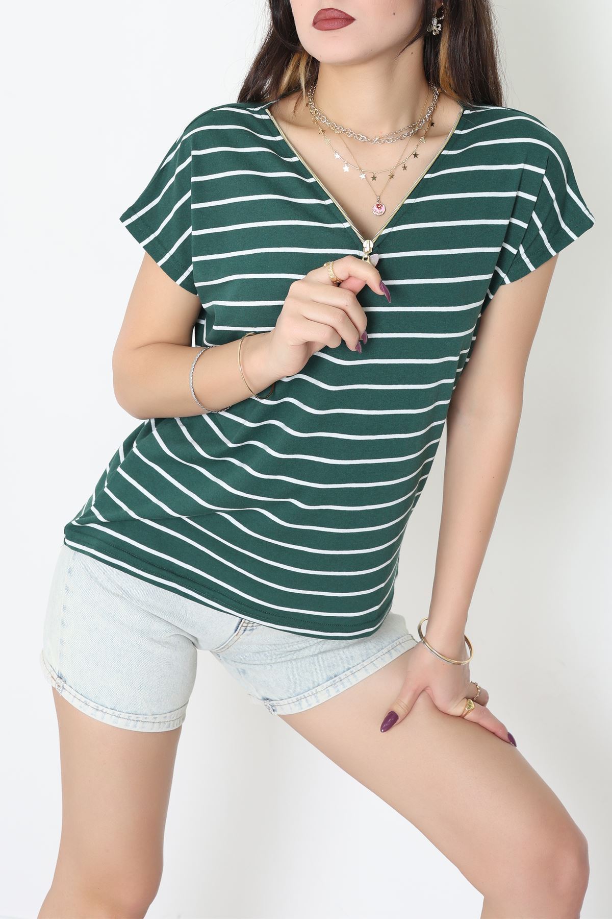 V Yaka Fermuarlı Rejenere Süprem Tişört Zümrütbeyaz - 600.1567.