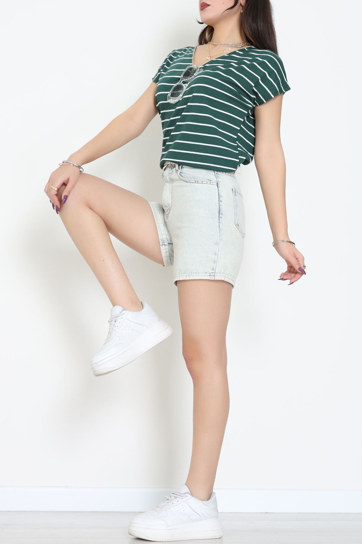 V Yaka Fermuarlı Rejenere Süprem Tişört Zümrütbeyaz - 600.1567.