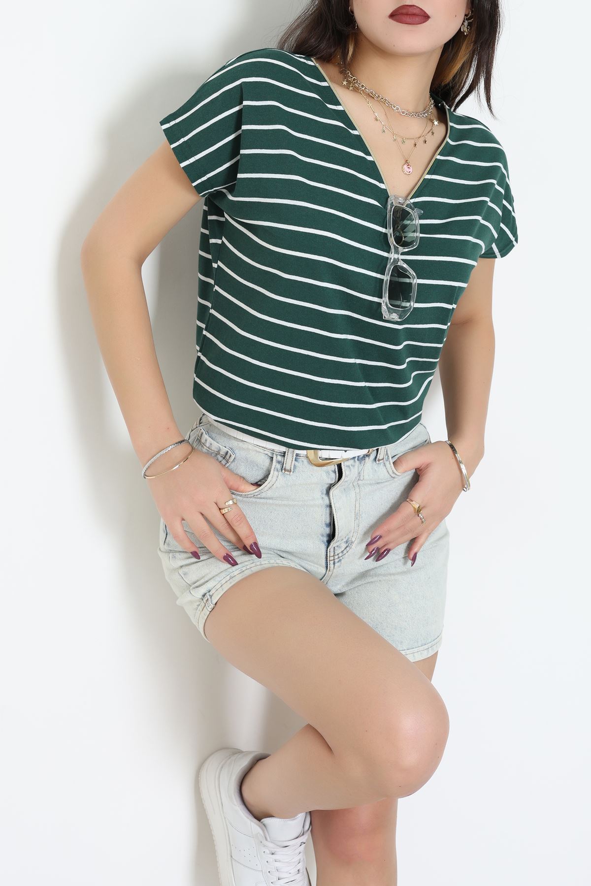 V Yaka Fermuarlı Rejenere Süprem Tişört Zümrütbeyaz - 600.1567.