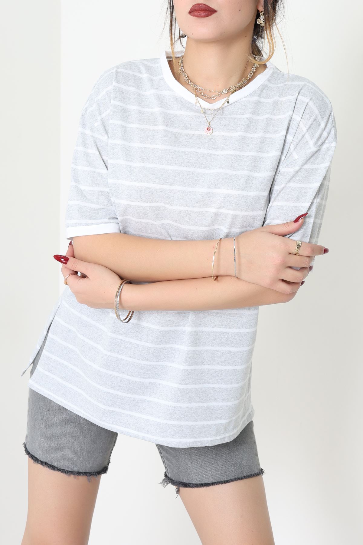 Bisiklet Yaka Çizgili Rejenere Süprem Tişört Gribeyaz - 601.1567.