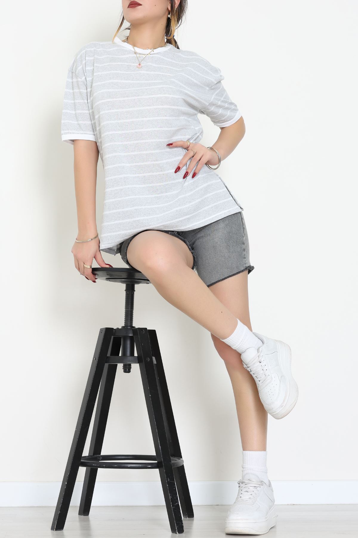 Bisiklet Yaka Çizgili Rejenere Süprem Tişört Gribeyaz - 601.1567.