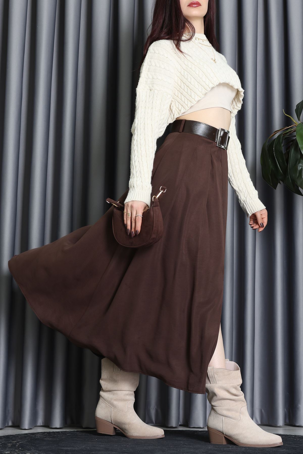Pileli Kemerli Midi Etek Kahve - 70999.1934.