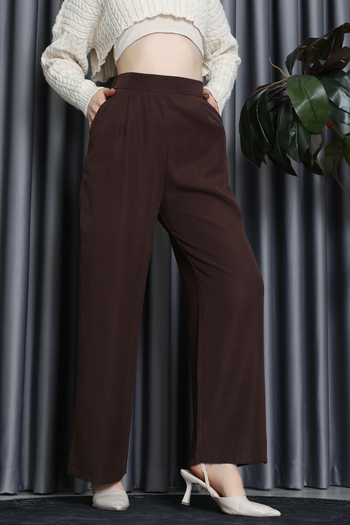 Pileli Lastikli Pantolon Kahve - 70997.1934.