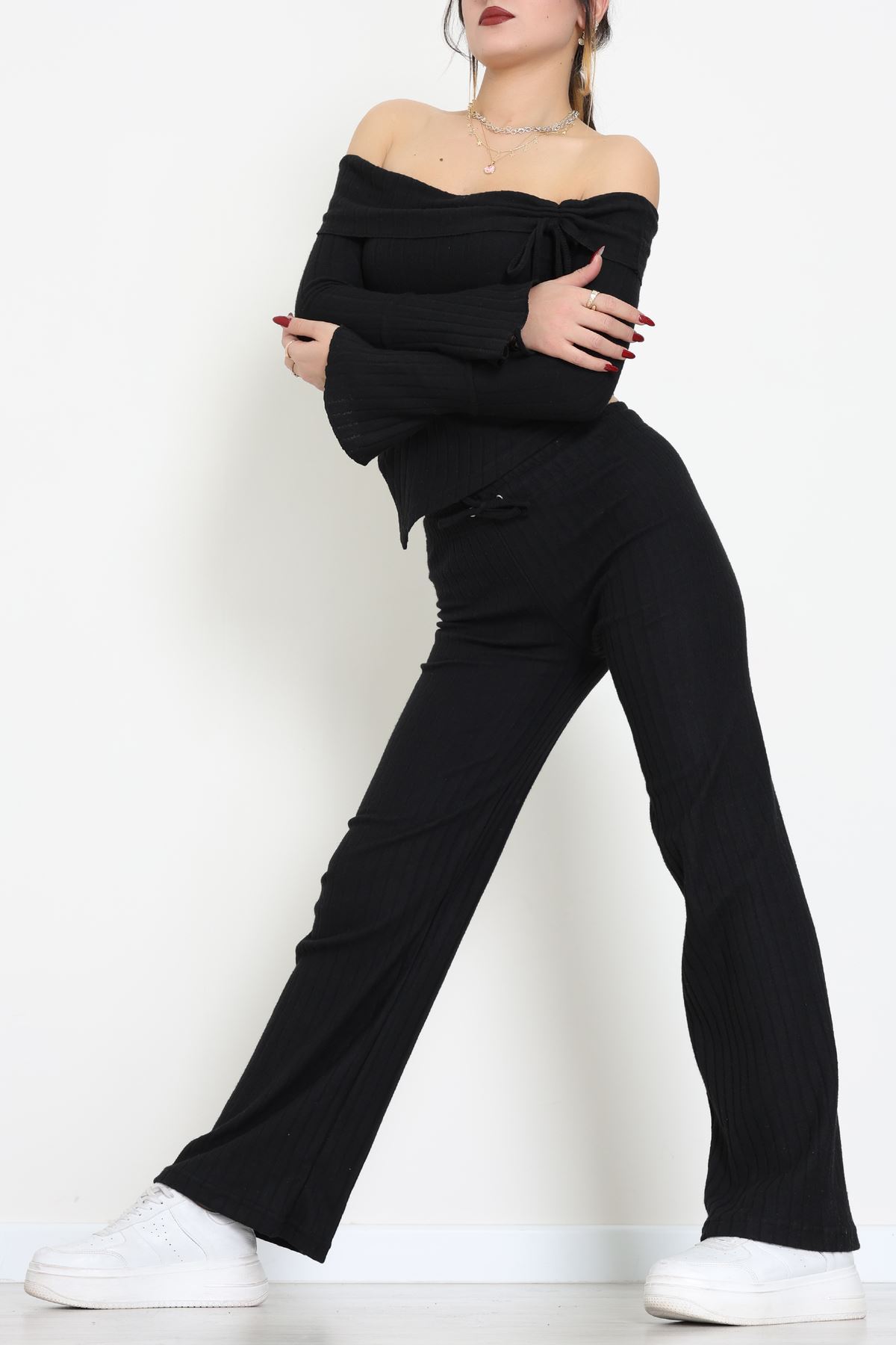 Madonna Yaka İnterlok Takım Siyah - 42829.1567.