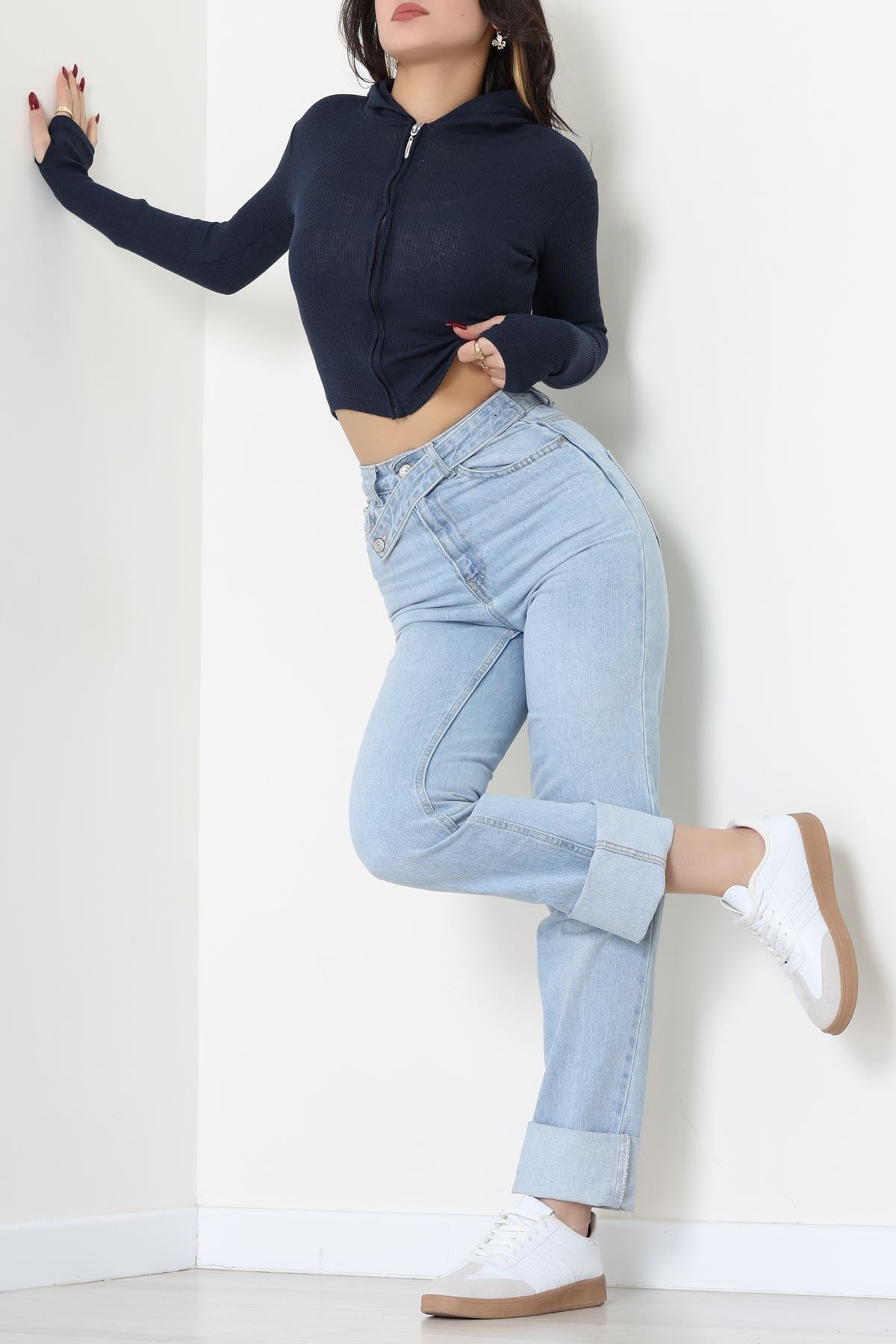 Kapşonlu Parmak Geçmeli Body Laci - 70769.1567.