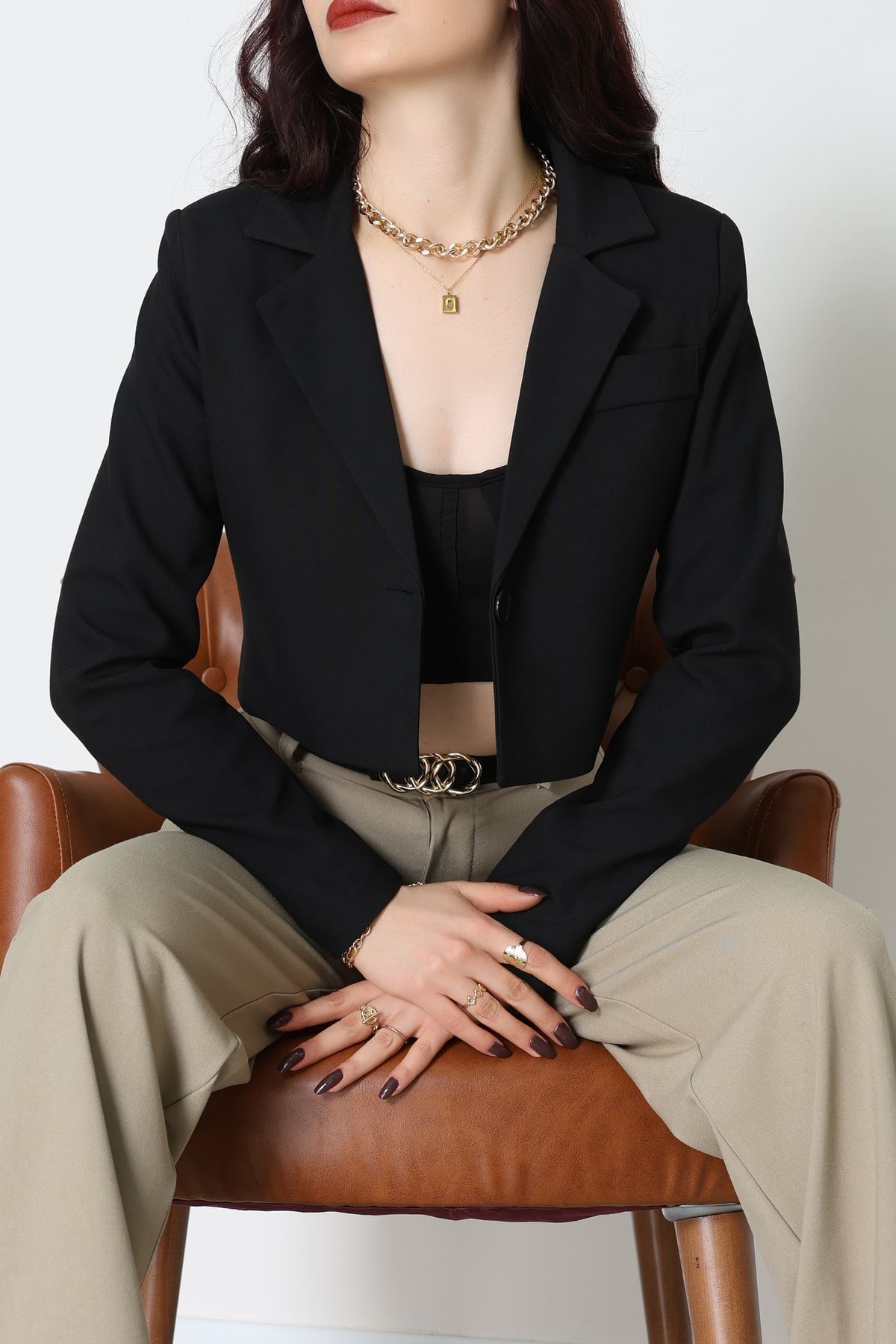 Astarlı Poliviskon Kısa Blazer Ceket Siyah - 31824.1397.