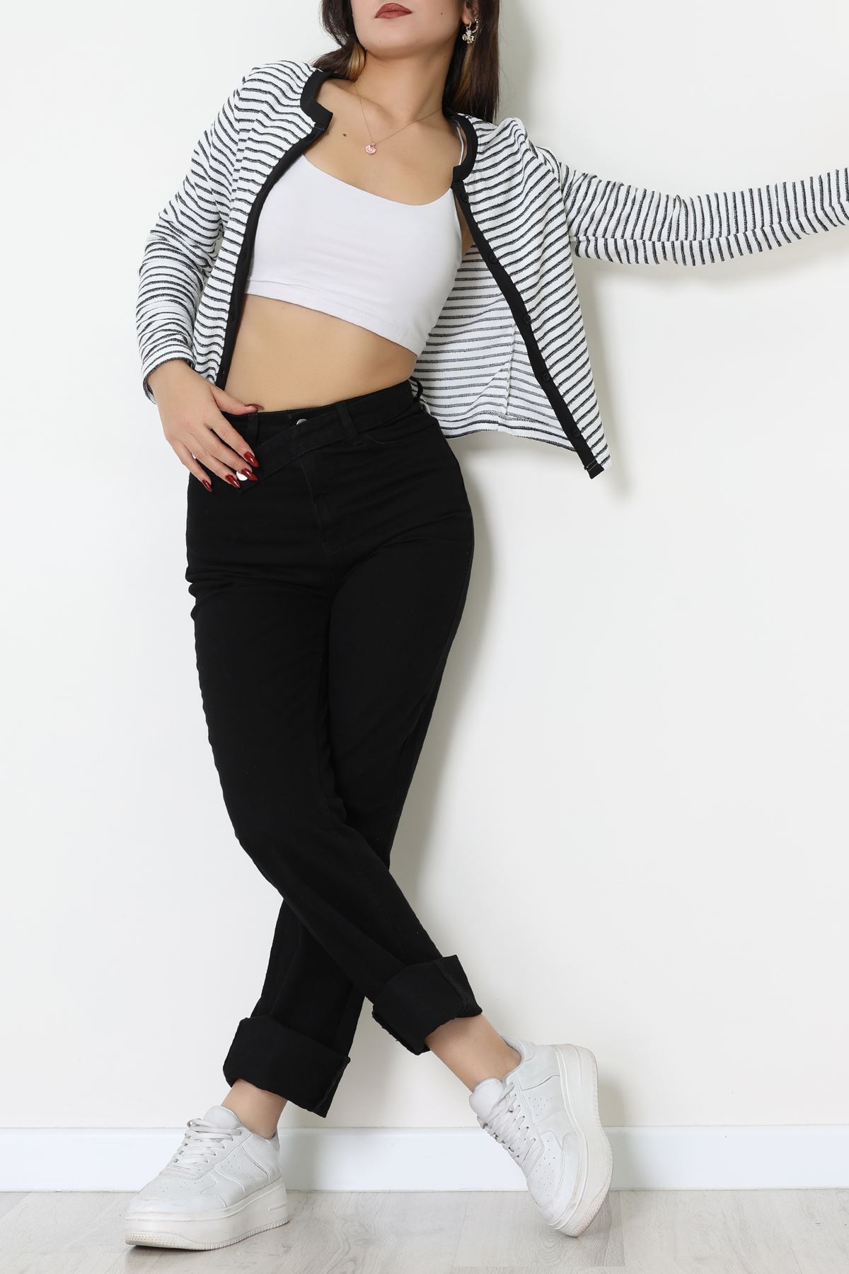 Düğmeli Hırka Beyazsiyah - 31835.2131.