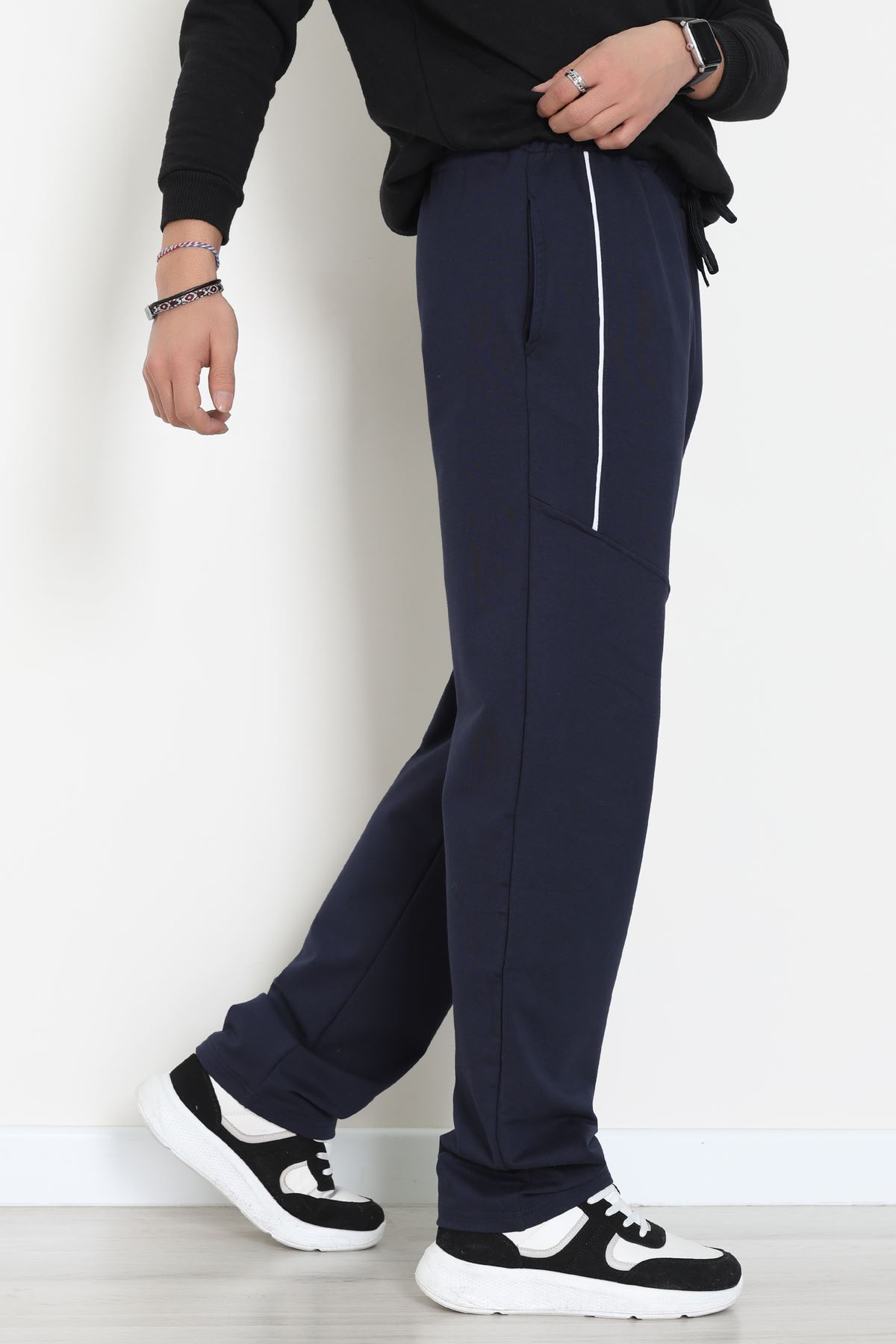 Ara Biyeli 2 İplik Likralı Erkek Eşofman Altı Lacibeyaz - 70900.1938.