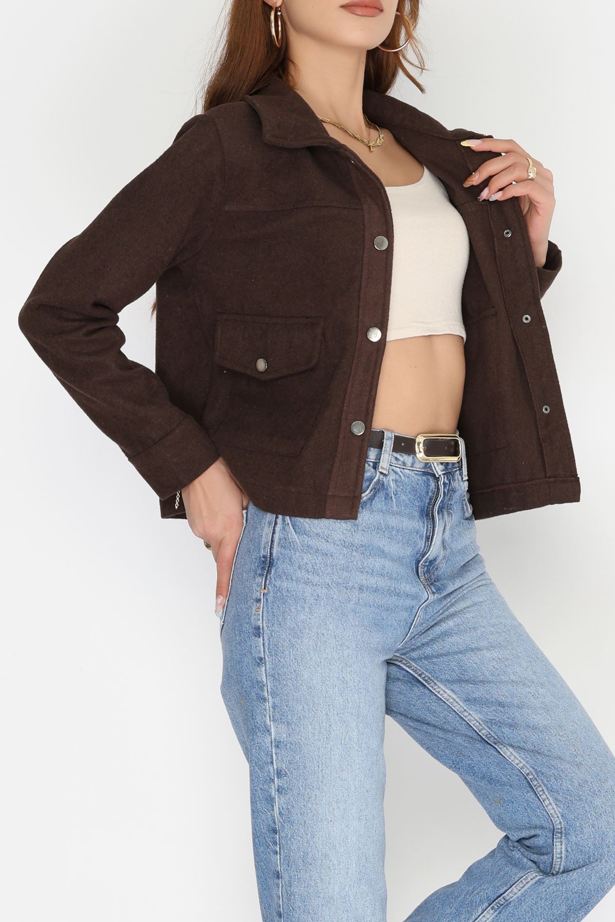 Klasik Yaka Çıtçıt Düğmeli Cep Detaylı Kaşe Crop Ceket Acıkahve - 70992.1775.