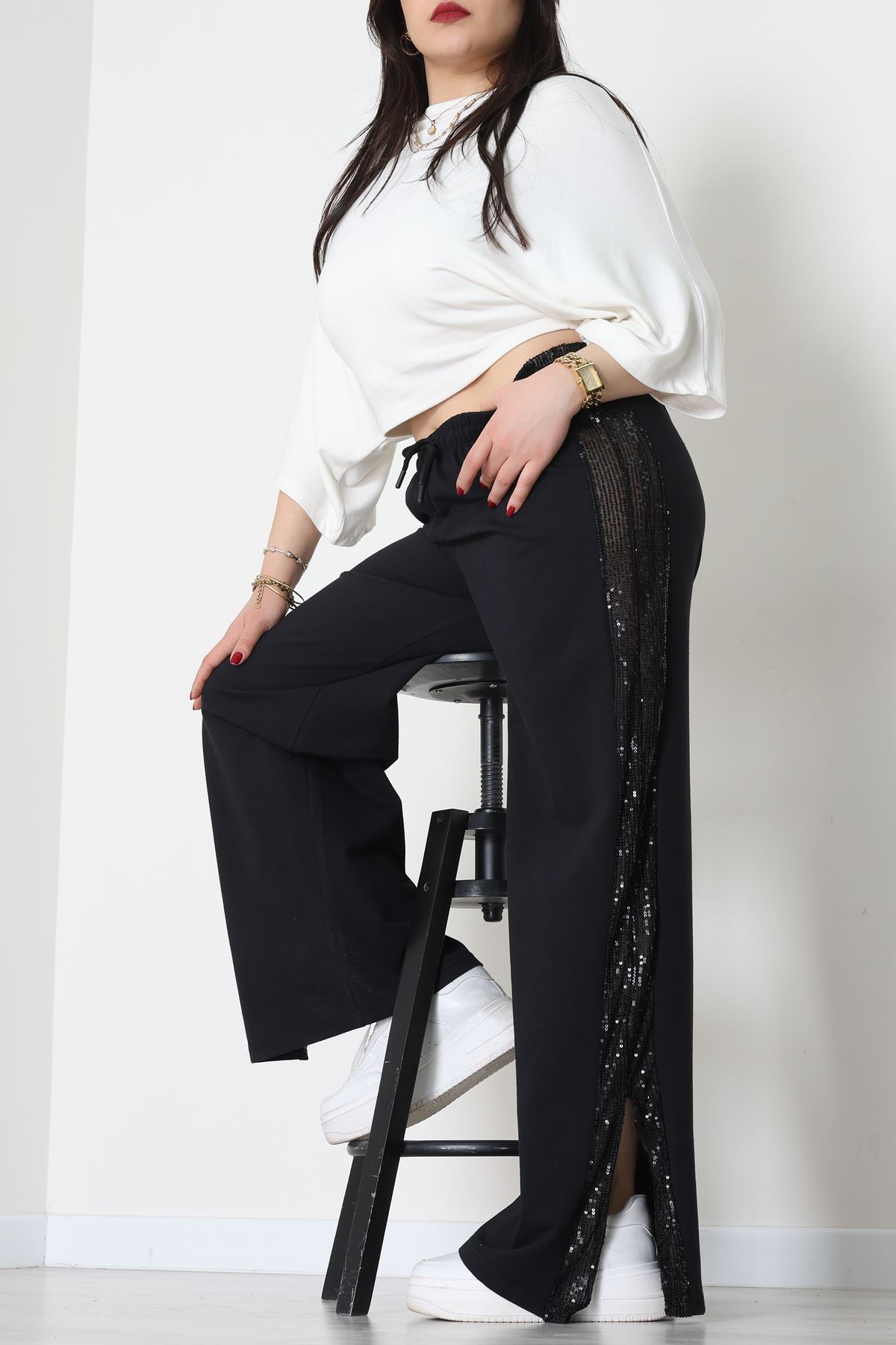 2 İplik Pul Detaylı Eşofman Altı Siyah - 52111.1857.